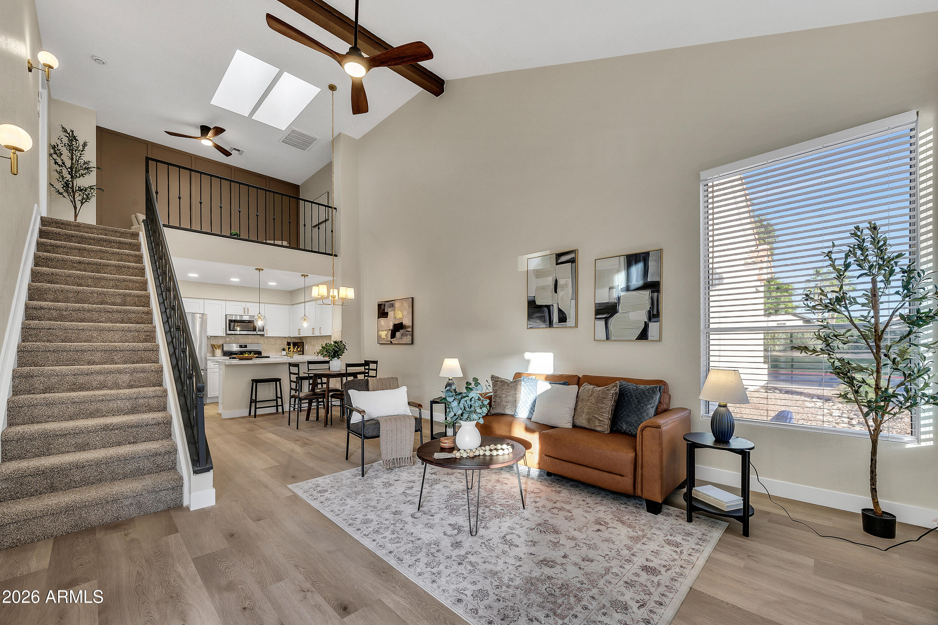 1717 E UNION HILLS Drive 2033