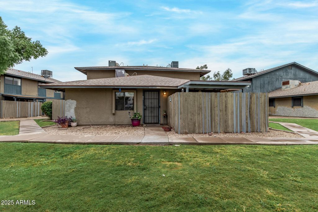 Photo of 286 W Palomino Drive #85, Chandler, AZ 85225 (MLS # 6949993)