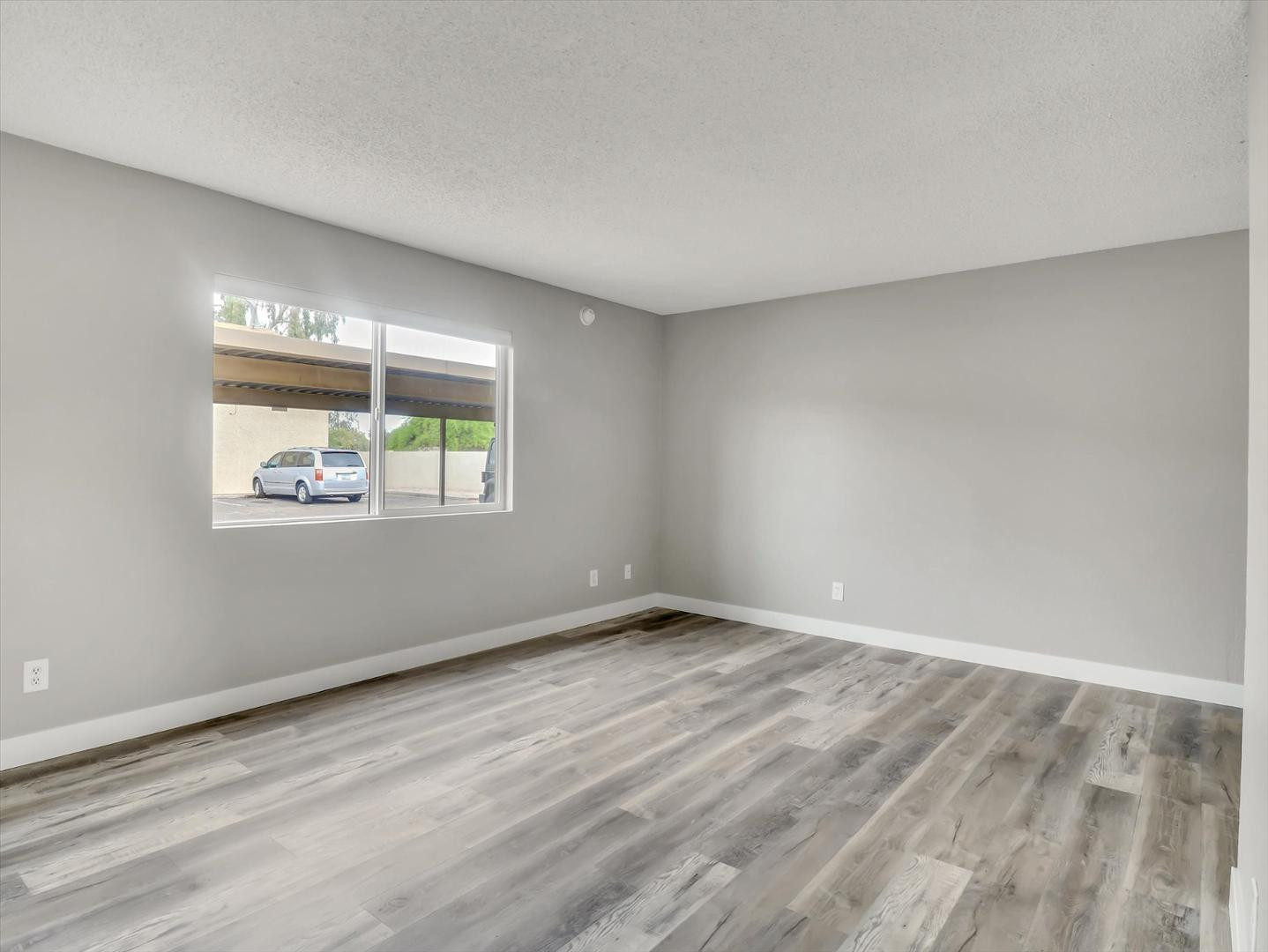 260 W 8th Avenue 124