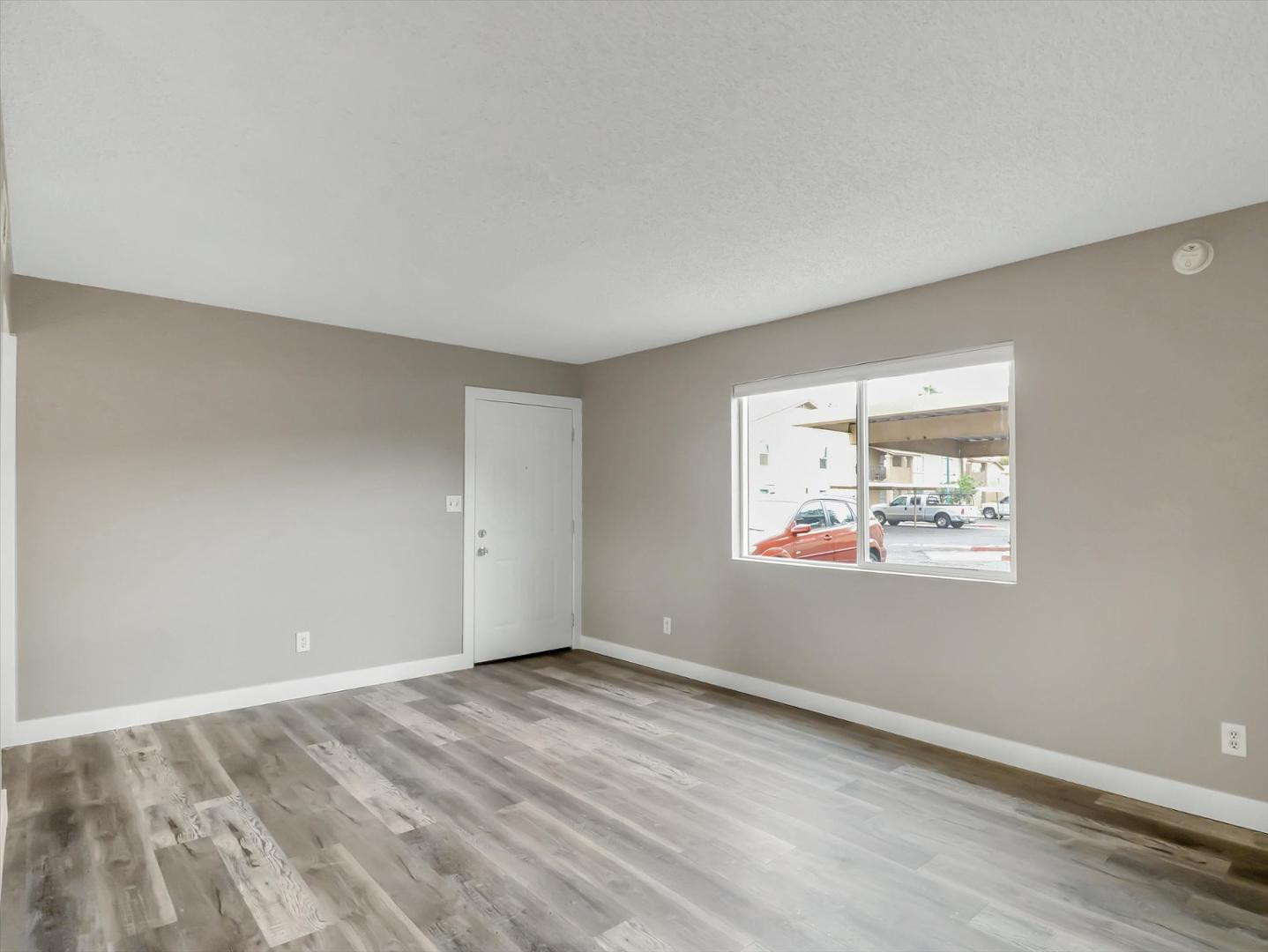 260 W 8th Avenue 124