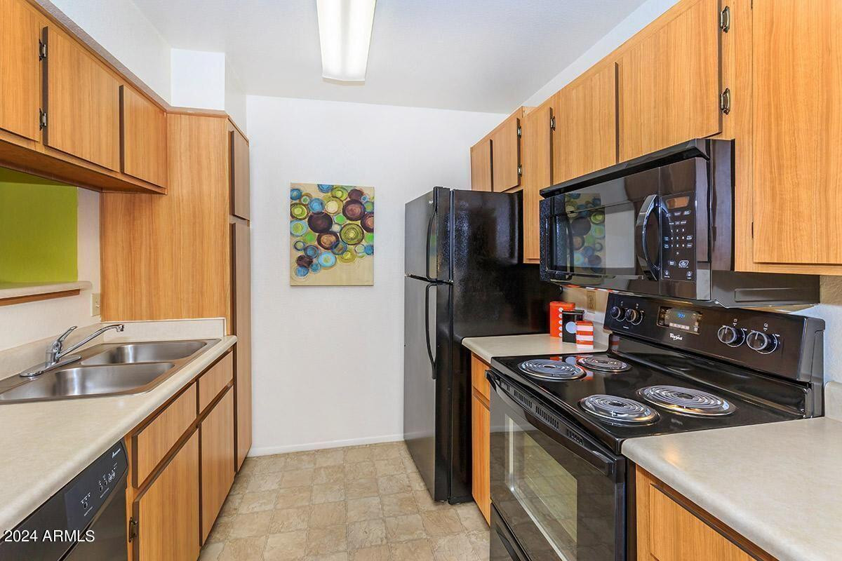 3040 E Shea Boulevard C