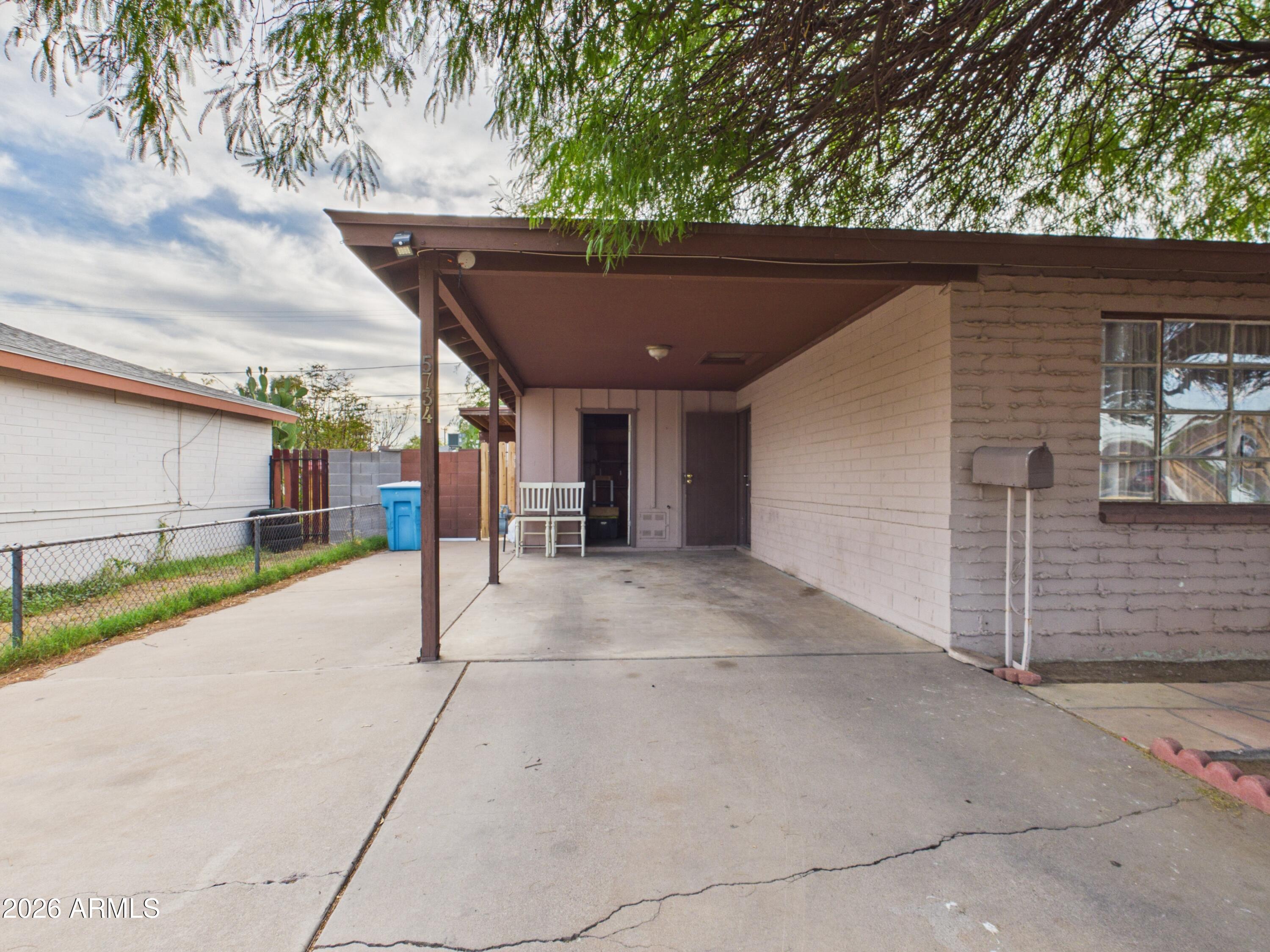 5734 N 36TH Drive