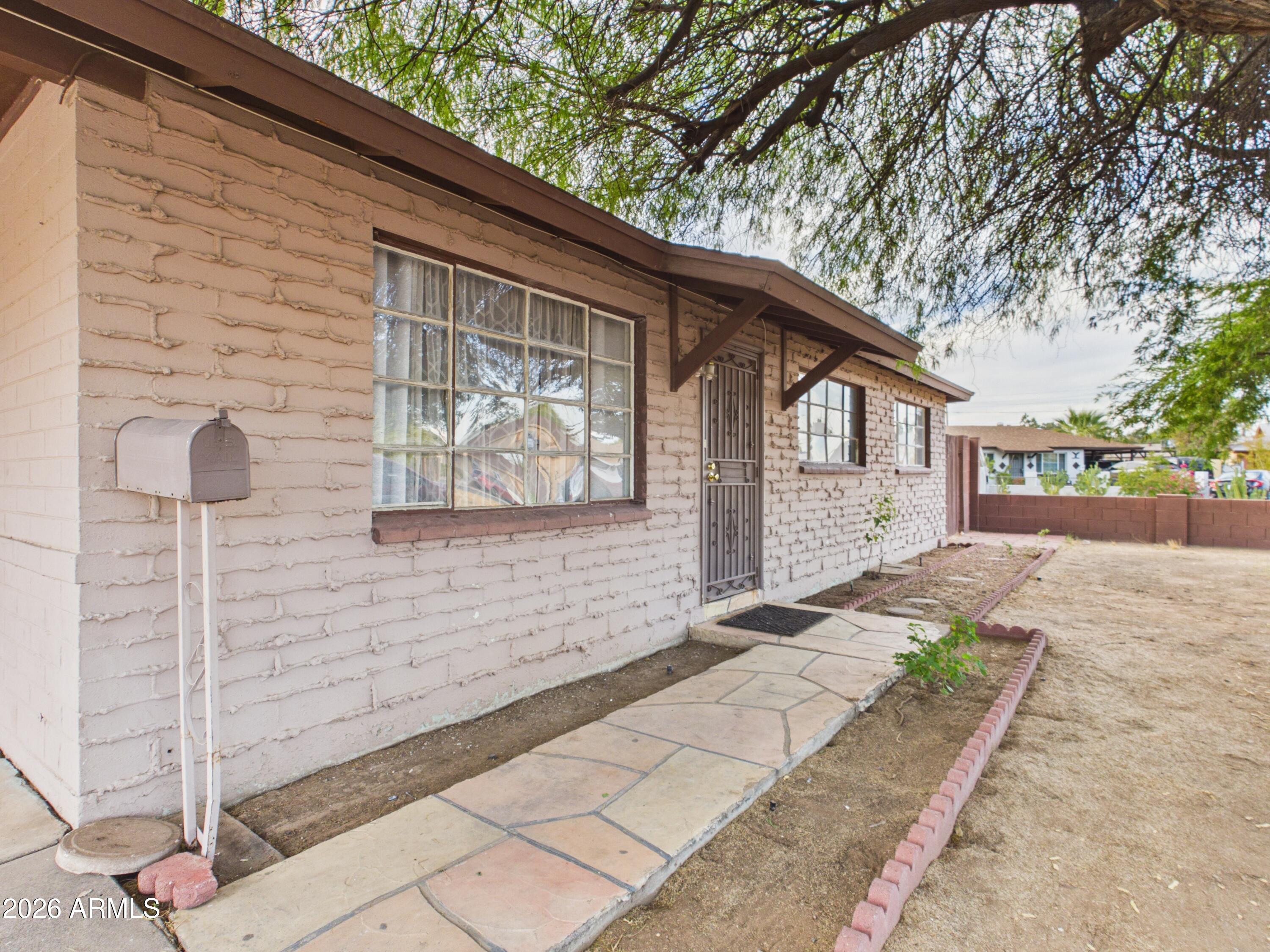 5734 N 36TH Drive
