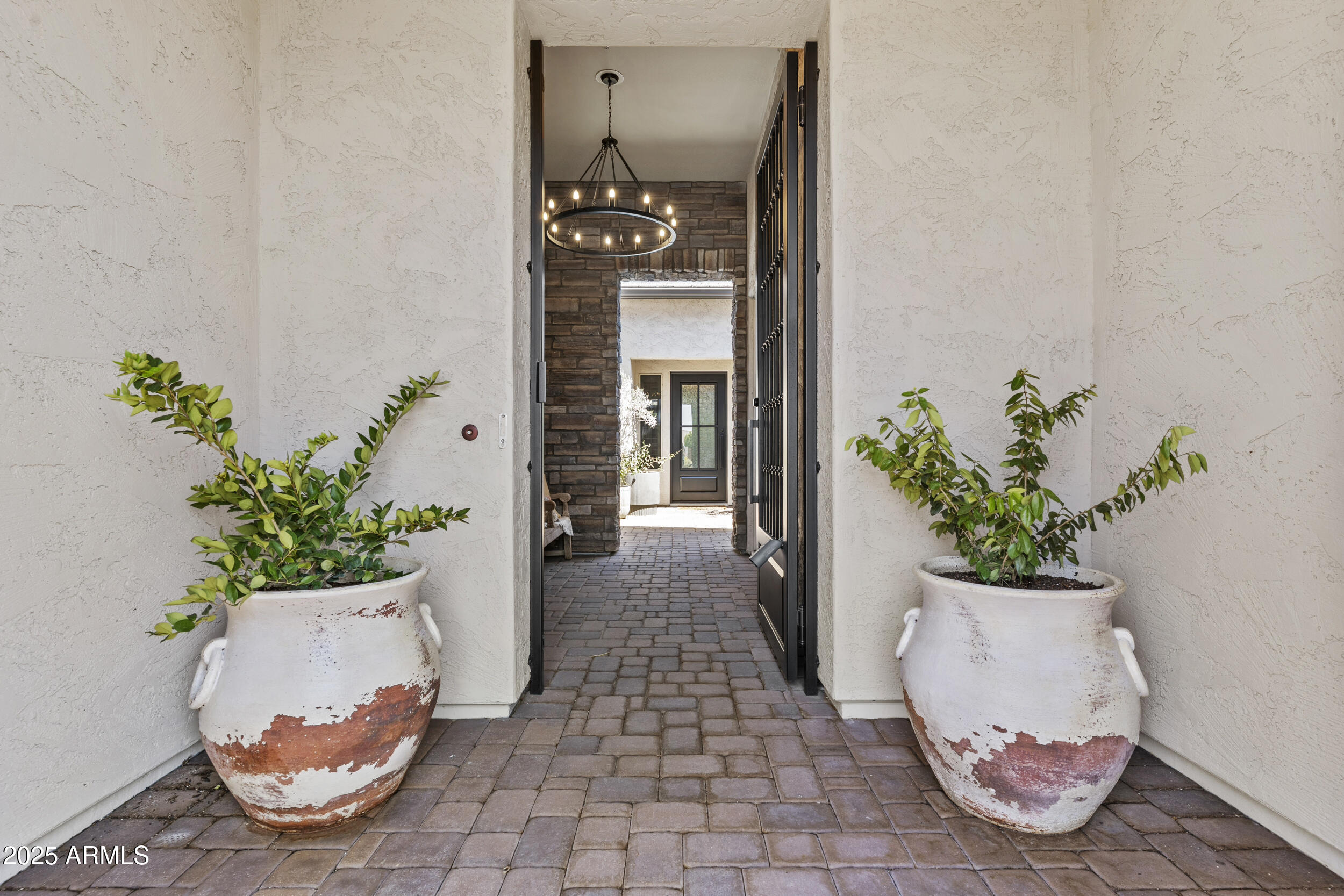 9238 W VILLA CHULA --