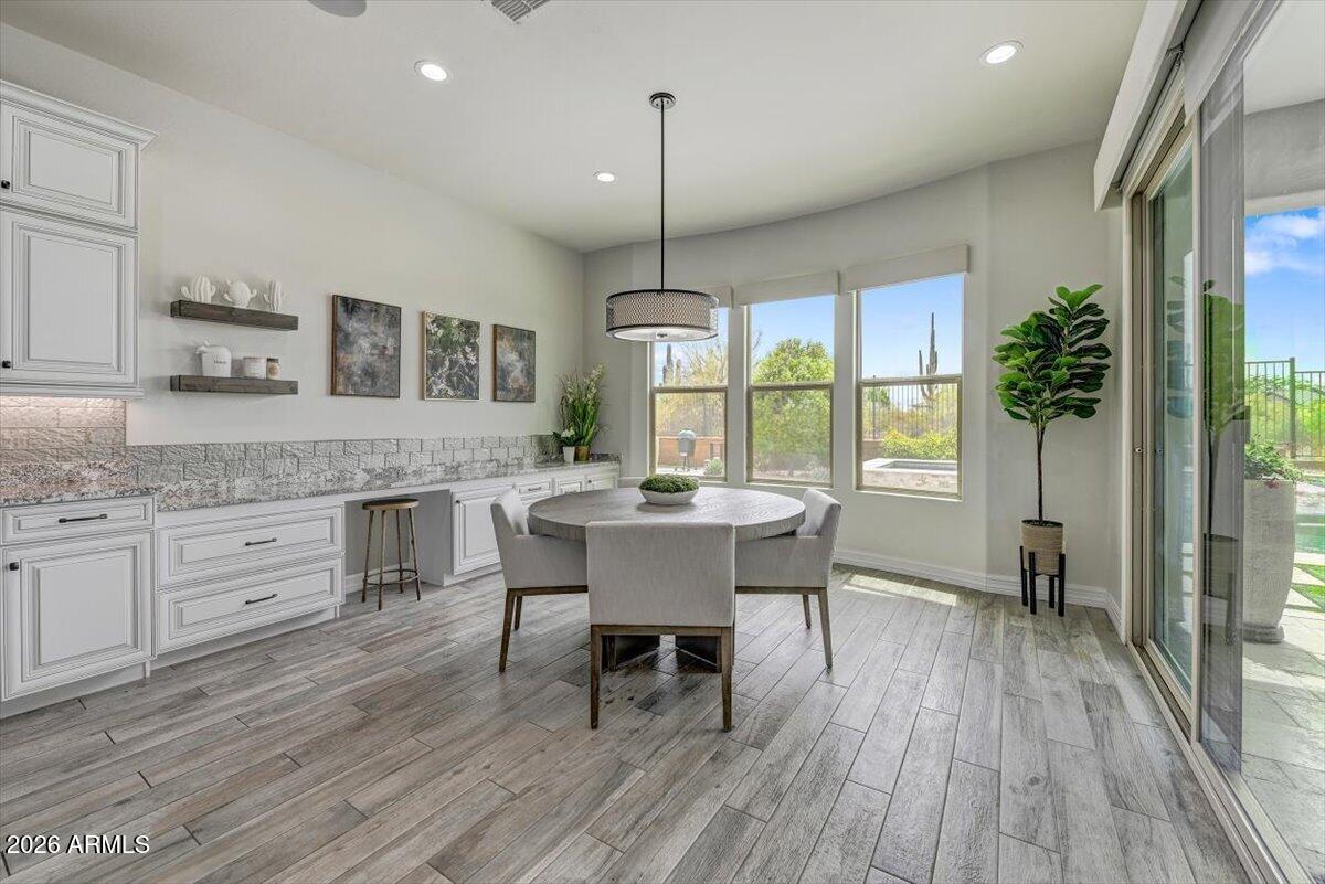 LONE MOUNTAIN - Residential