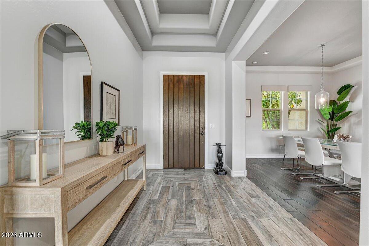 LONE MOUNTAIN - Residential