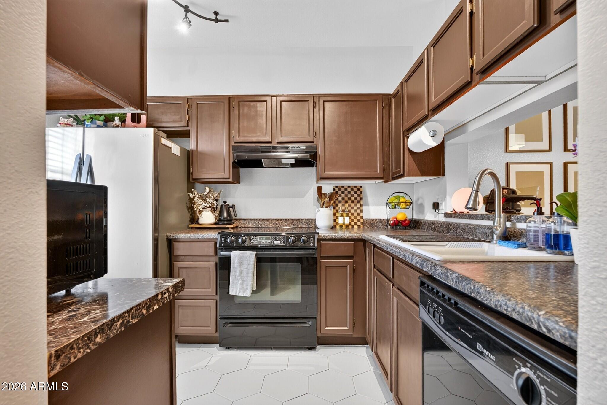 Properties 3 1600 N SABA Street 132