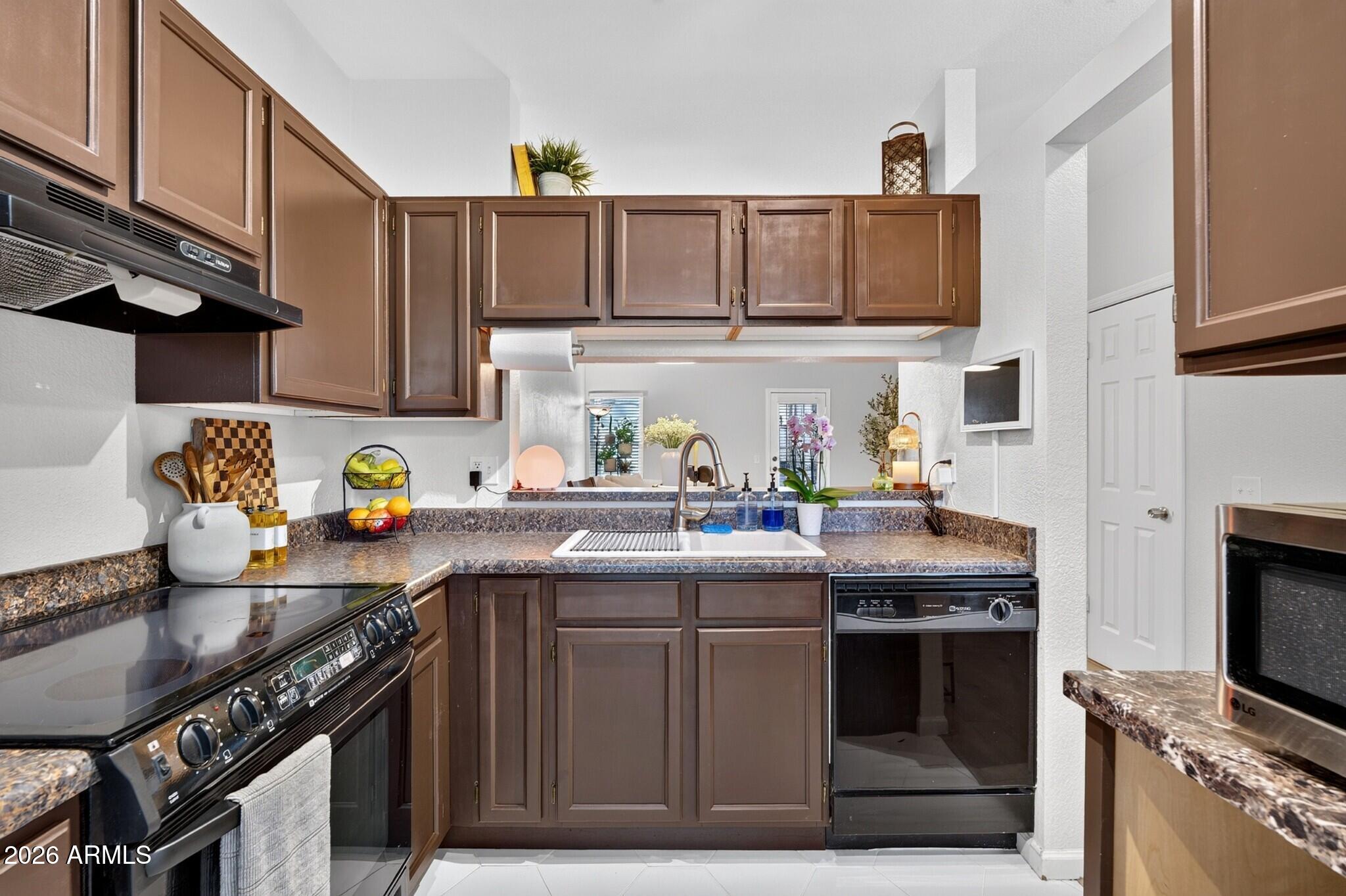 Properties 4 1600 N SABA Street 132