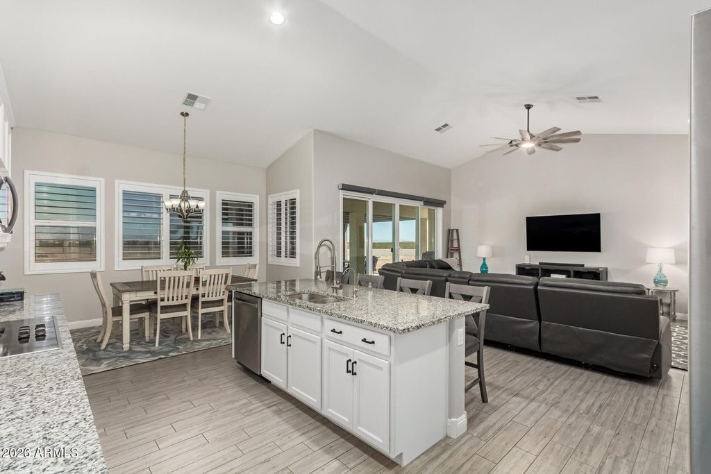 Photo of 228 W Weld Street, San Tan Valley, AZ 85143 (MLS # 6972779)