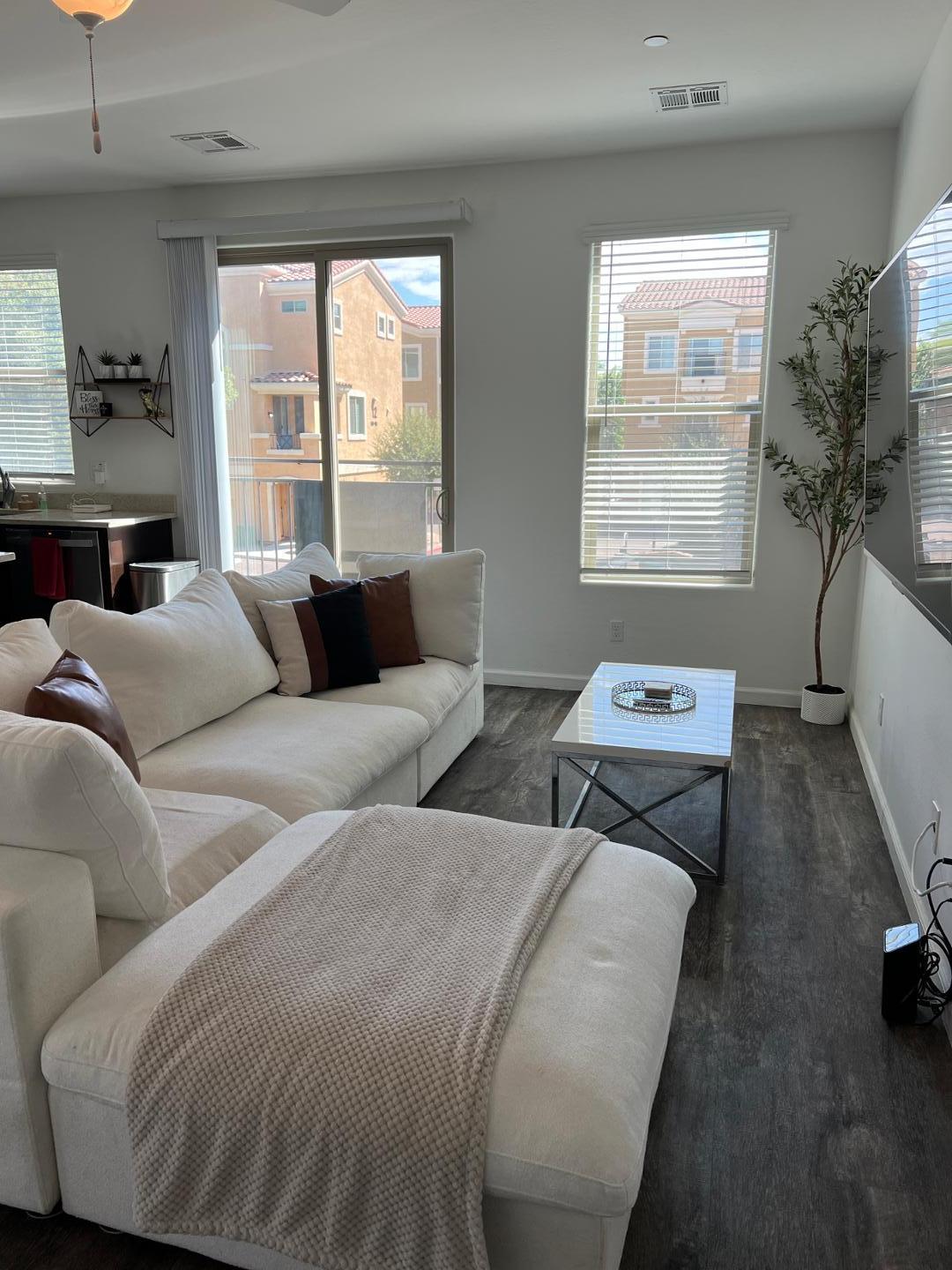 22125 N 29th Avenue Unit 125