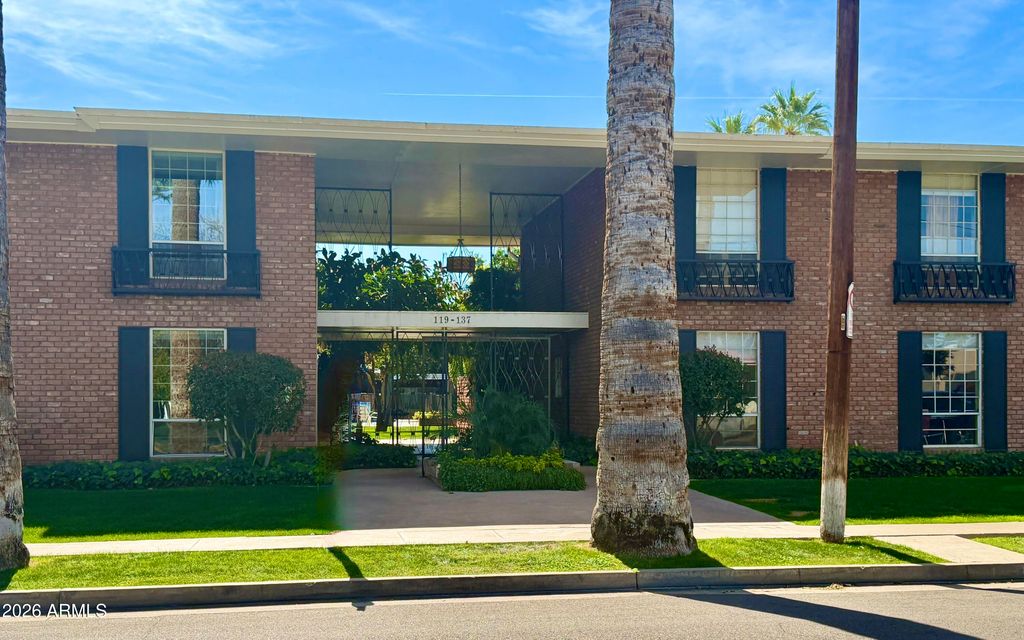 Photo of 129 E Palm Lane #A, Phoenix, AZ 85004 (MLS # 6990417)