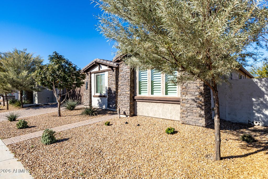 Photo of 1184 W Silver Creek Lane, San Tan Valley, AZ 85140 (MLS # 6976573)