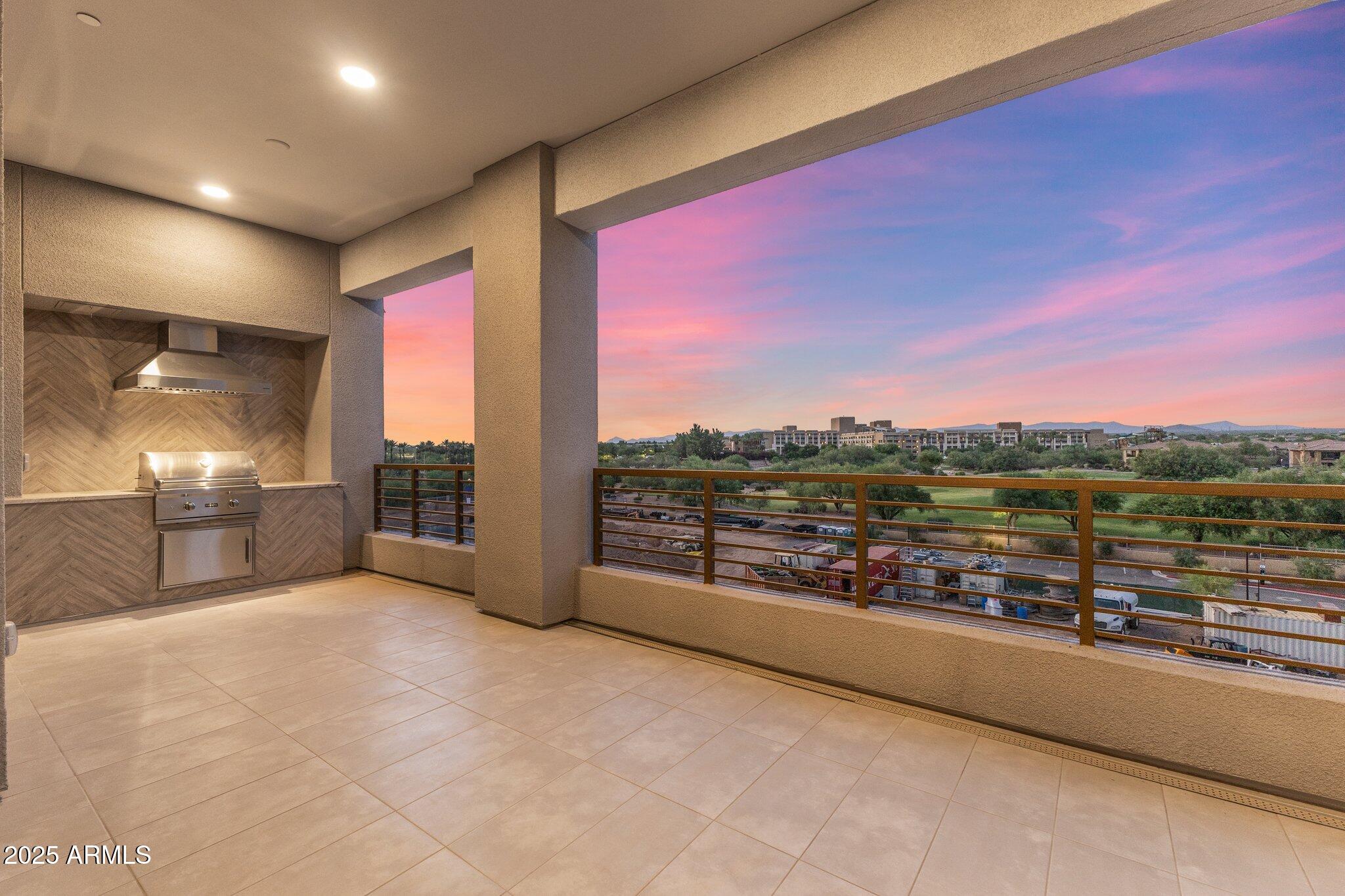 5250 E DEER VALLEY Drive 439