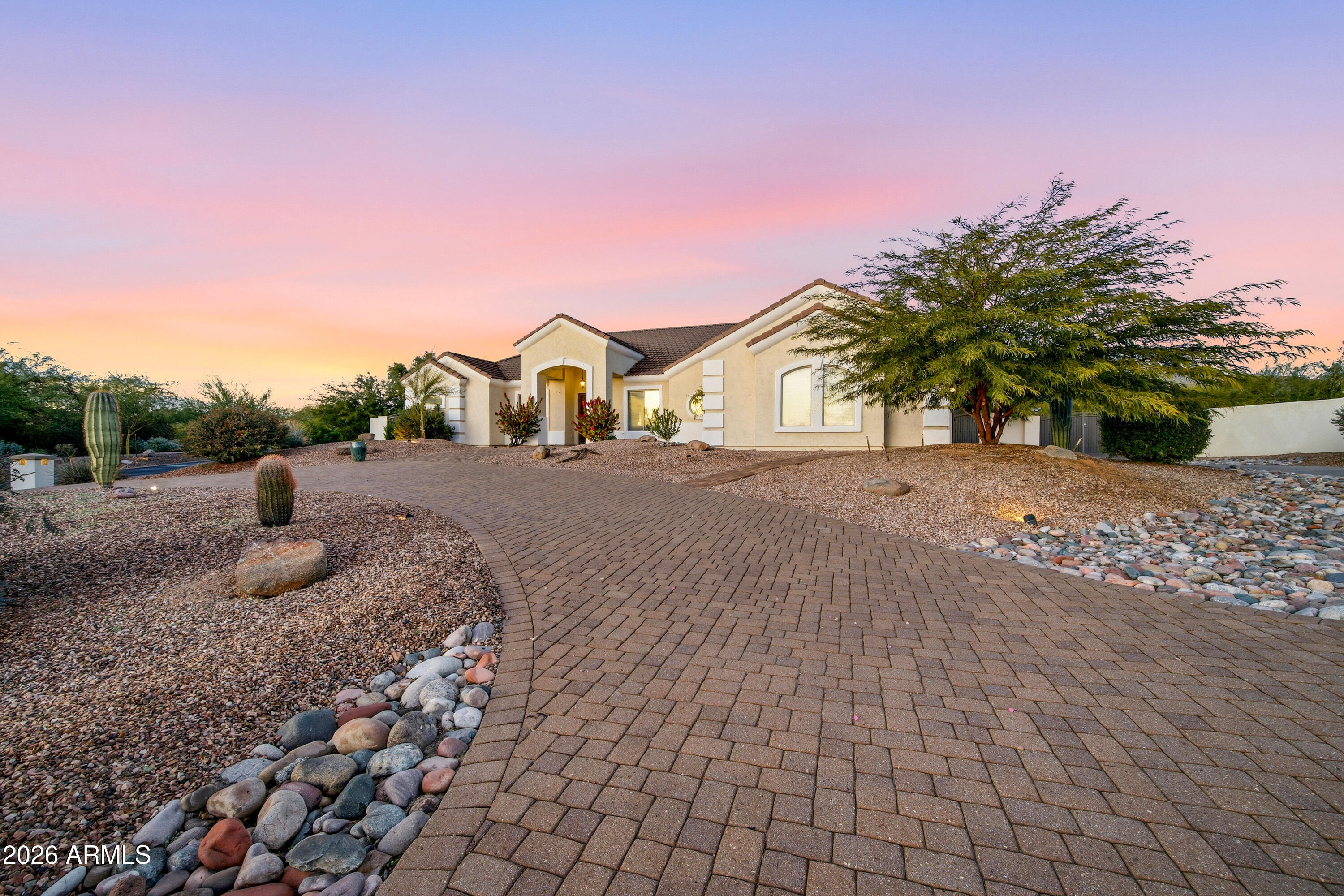 7618 E PRESIDIO Street