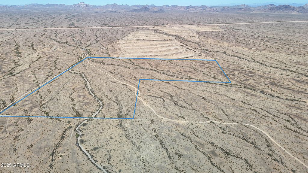 Photo of 0 W Glendale Avenue #._., Tonopah, AZ 85354 (MLS # 6948290)