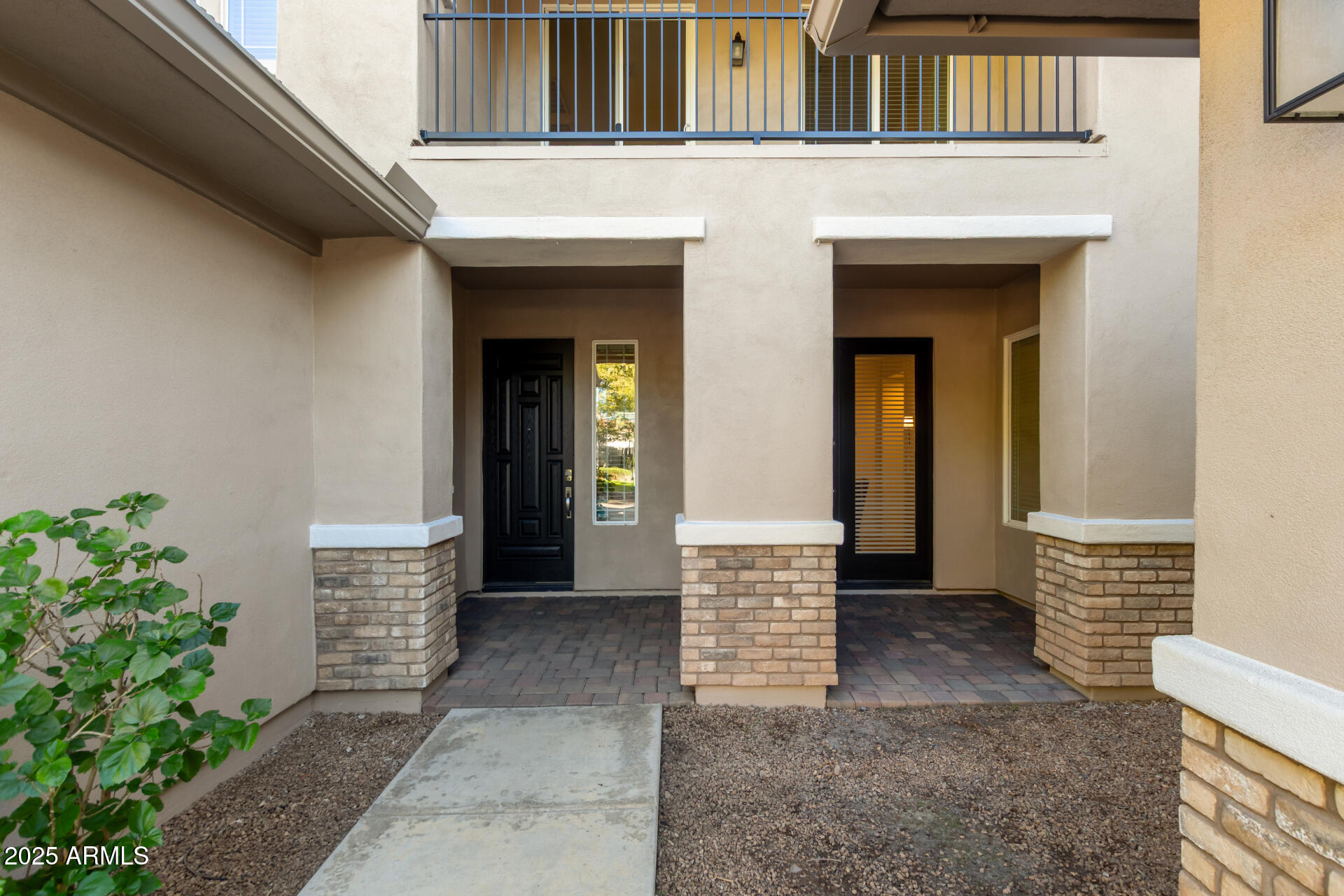 3955 E MESQUITE Street