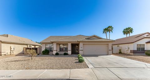 Property photo of 2085 E Smoke Tree Road, Gilbert, AZ 85296