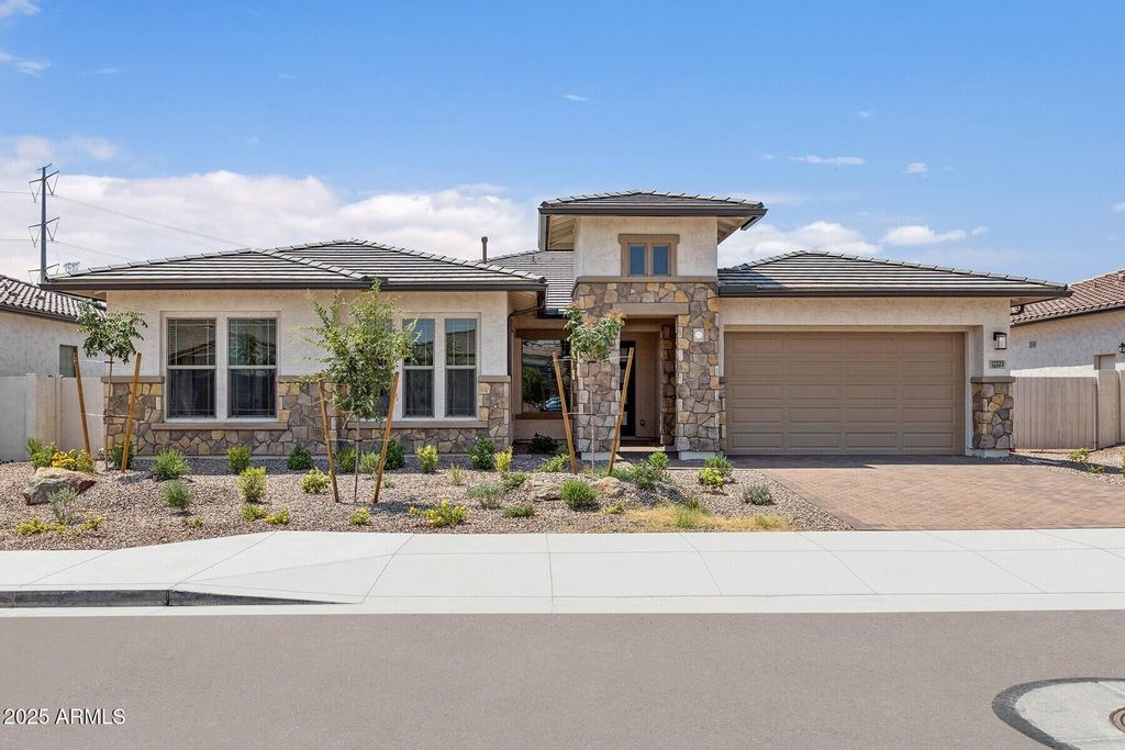 Photo of 12323 W Luxton Lane, Avondale, AZ 85323 (MLS # 6884532)