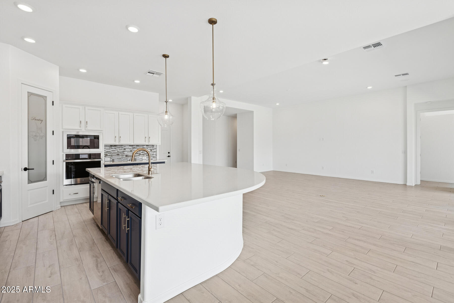 12323 W LUXTON Lane