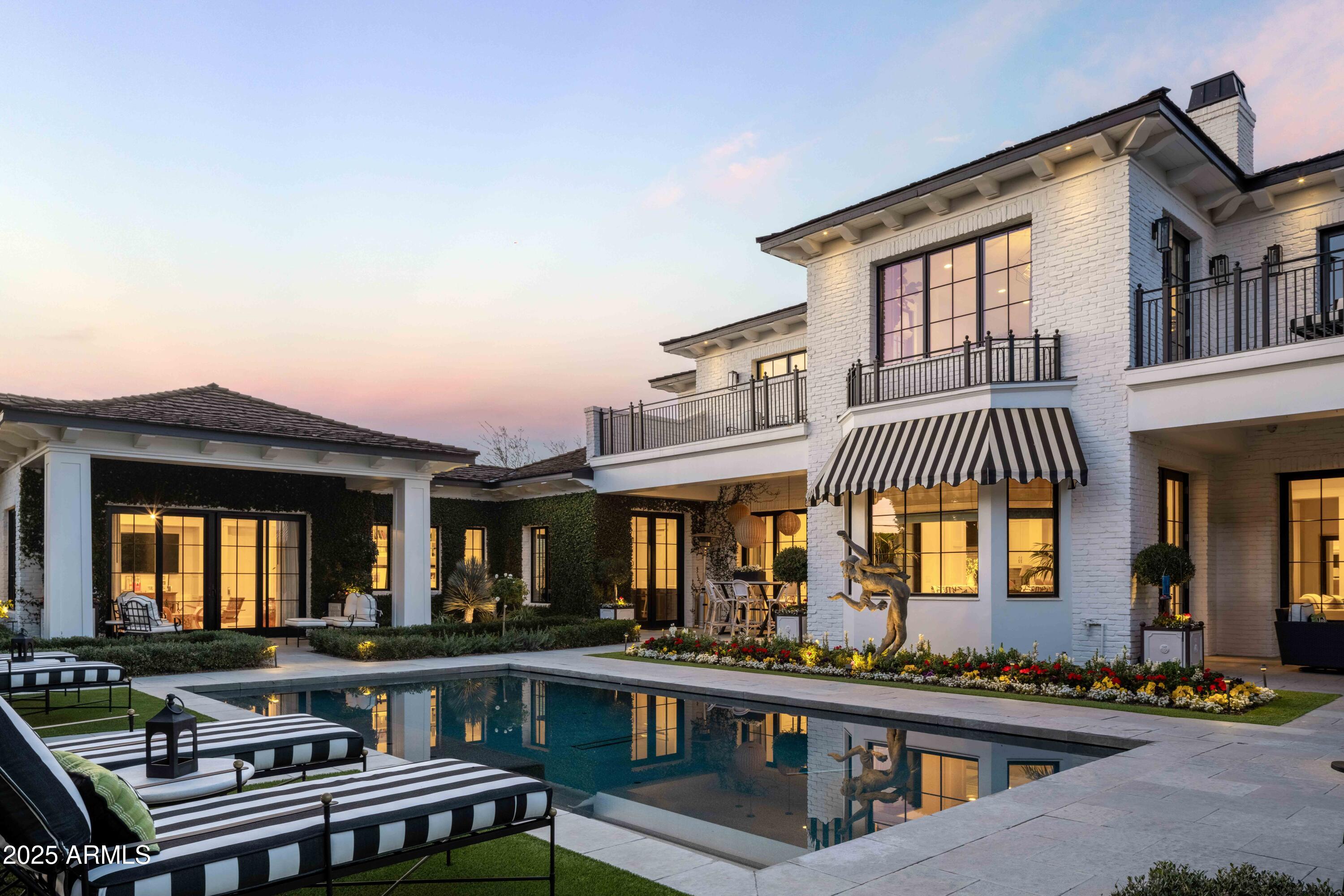 5915 E Calle Del Sud --