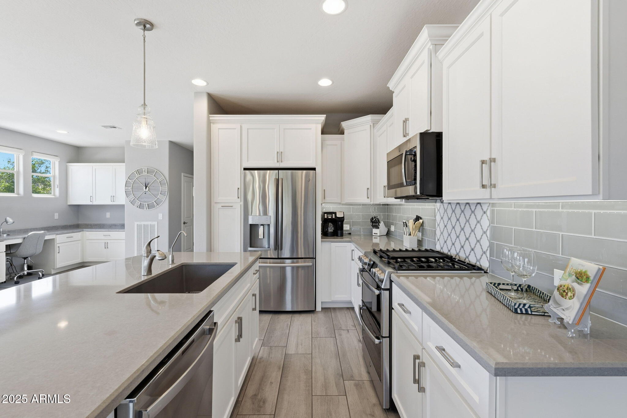 35979 N KENNEDIA Lane