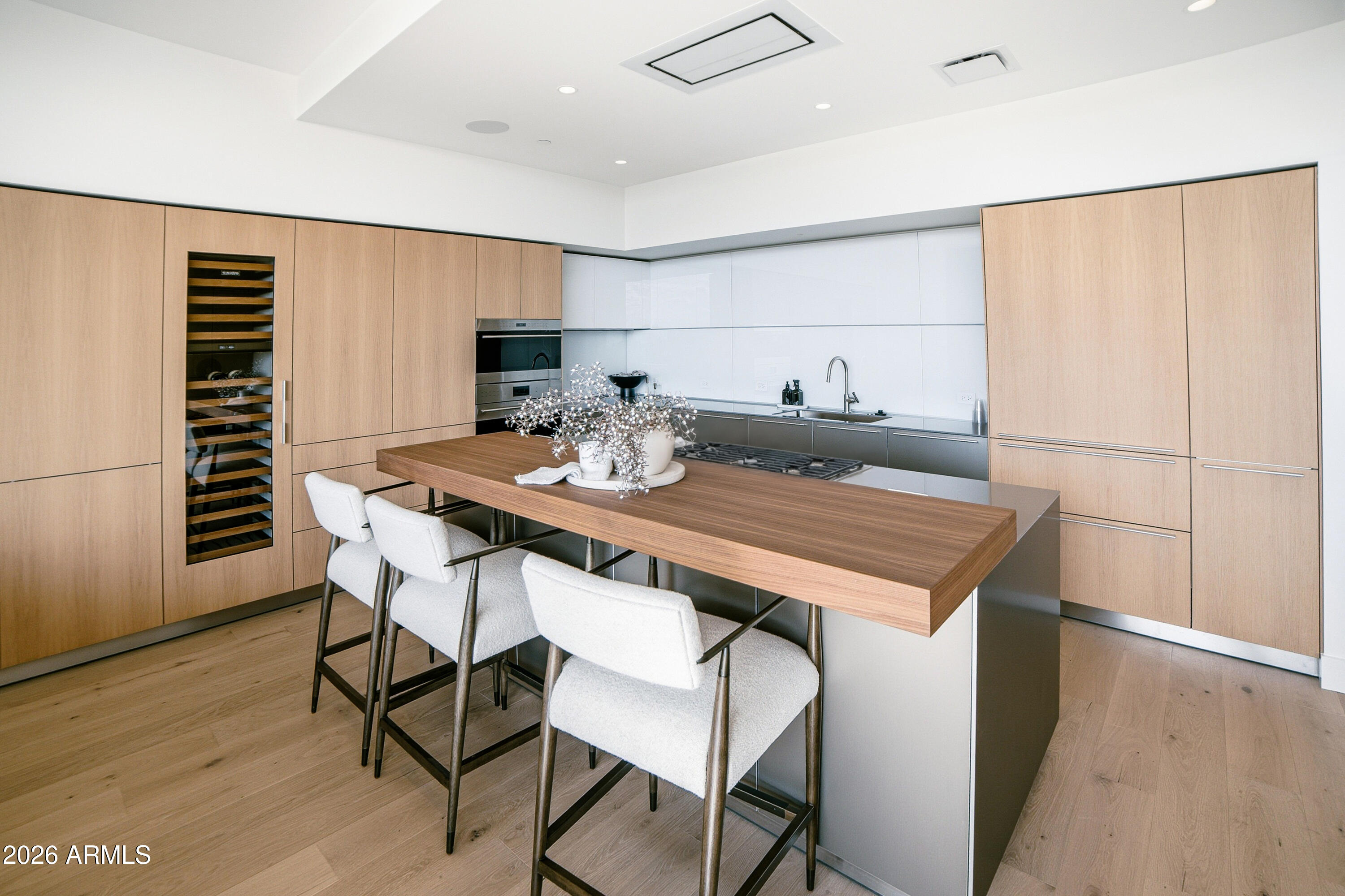 4849 N Camelback Ridge Road B403