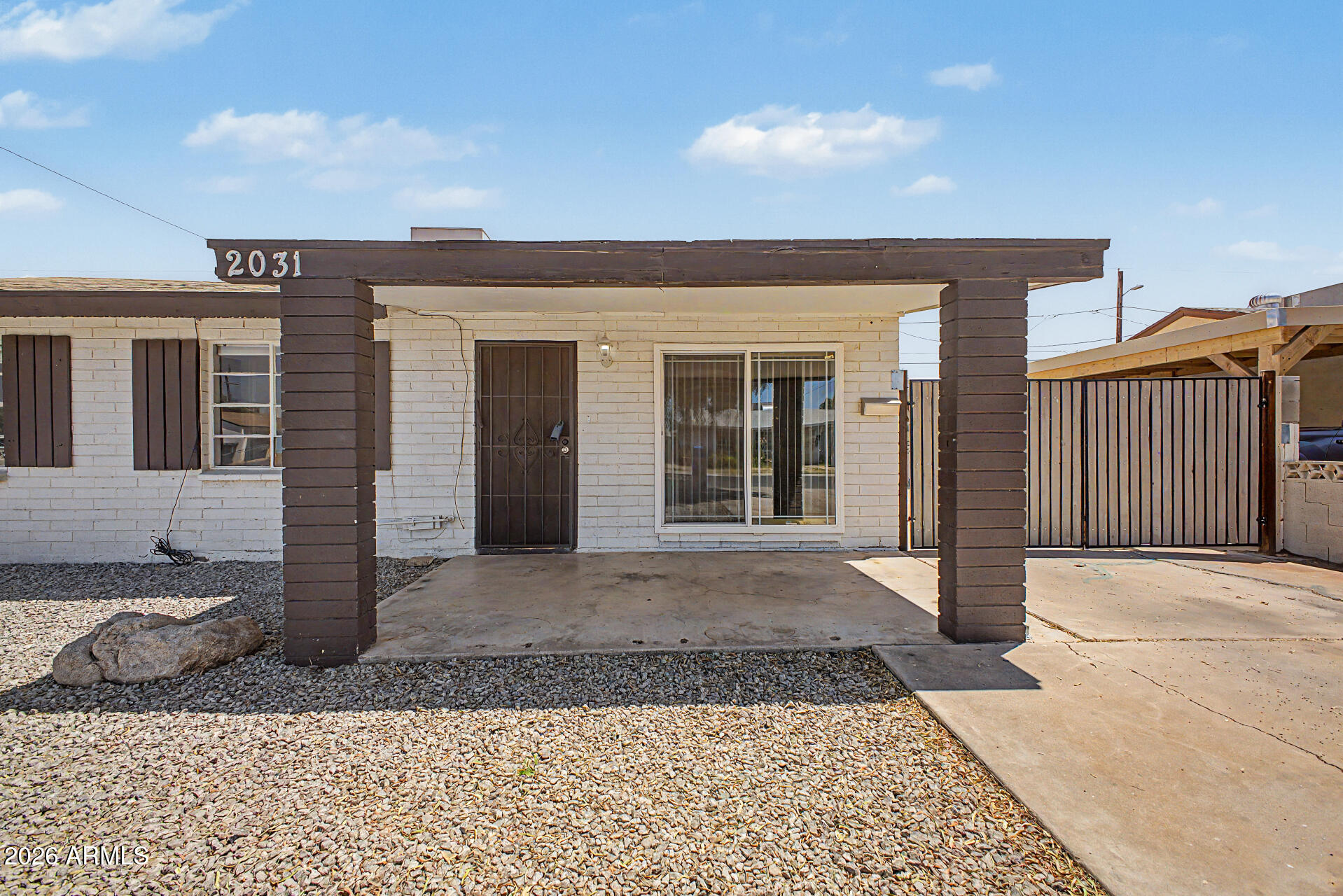 2031 N 37TH Drive