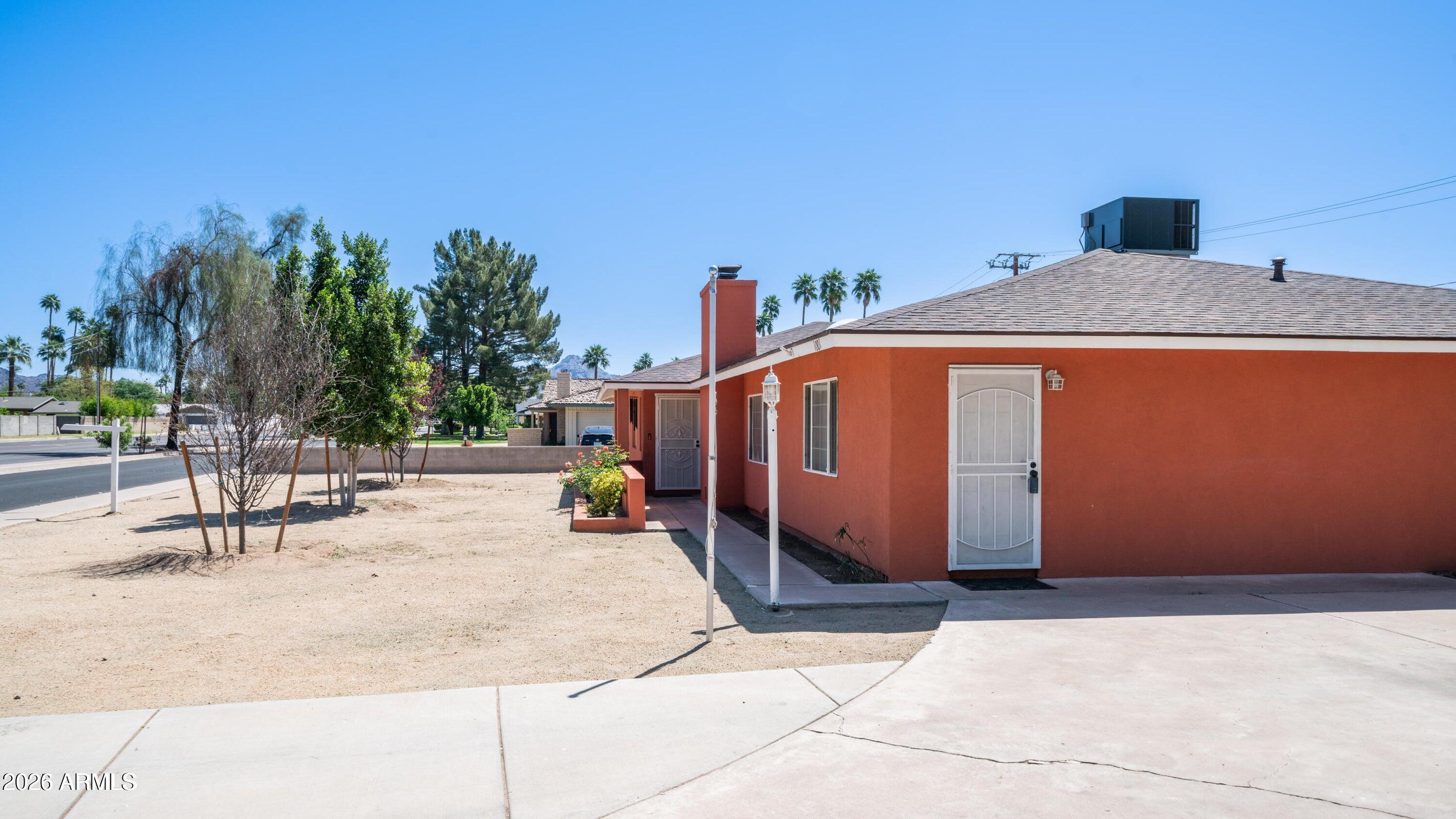 1001 W NORTHERN Avenue