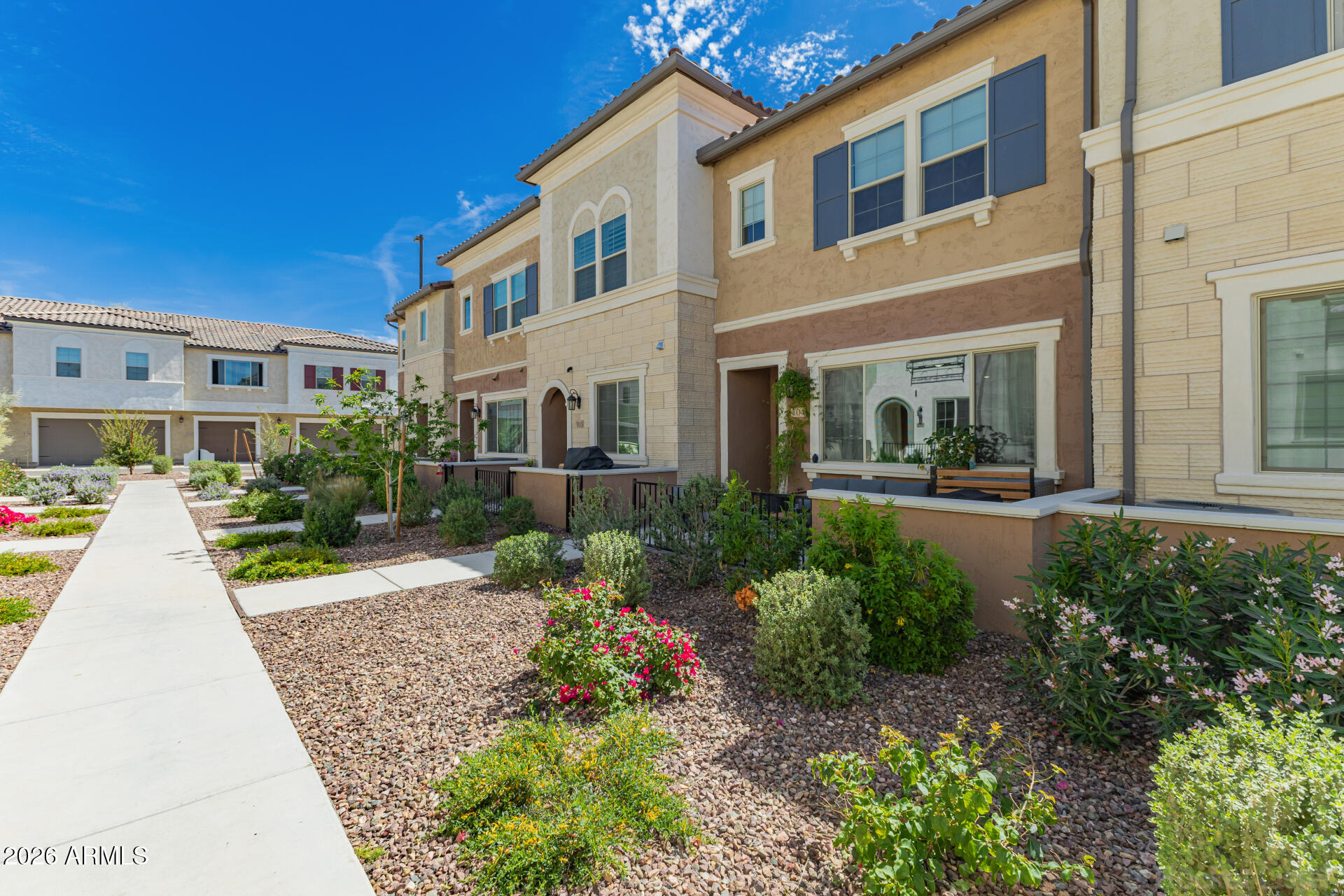 1848 E HAMPTON Lane 104