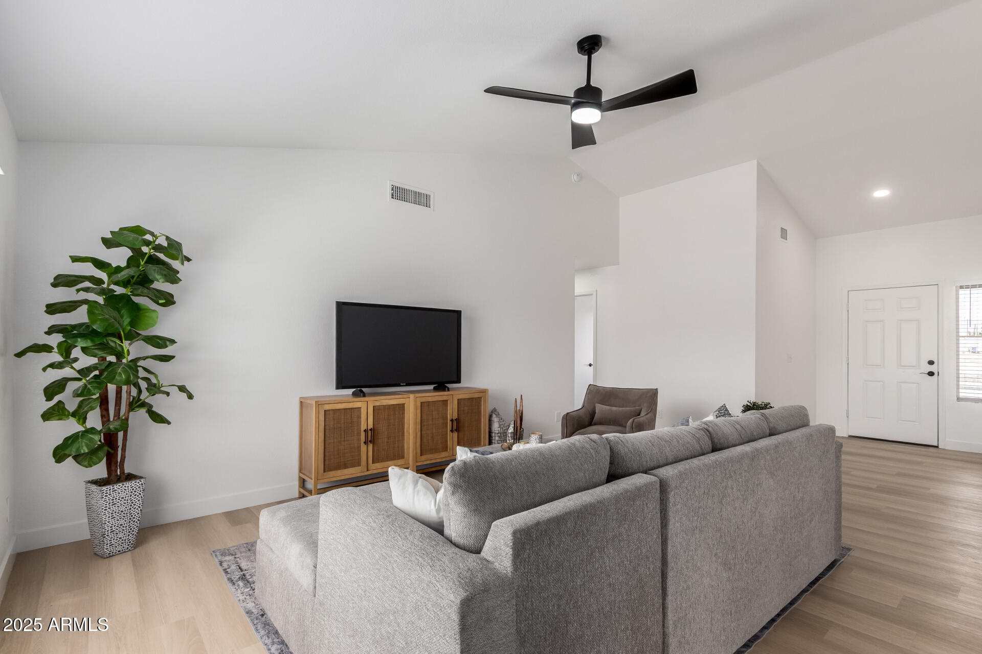 526 N 82ND Street