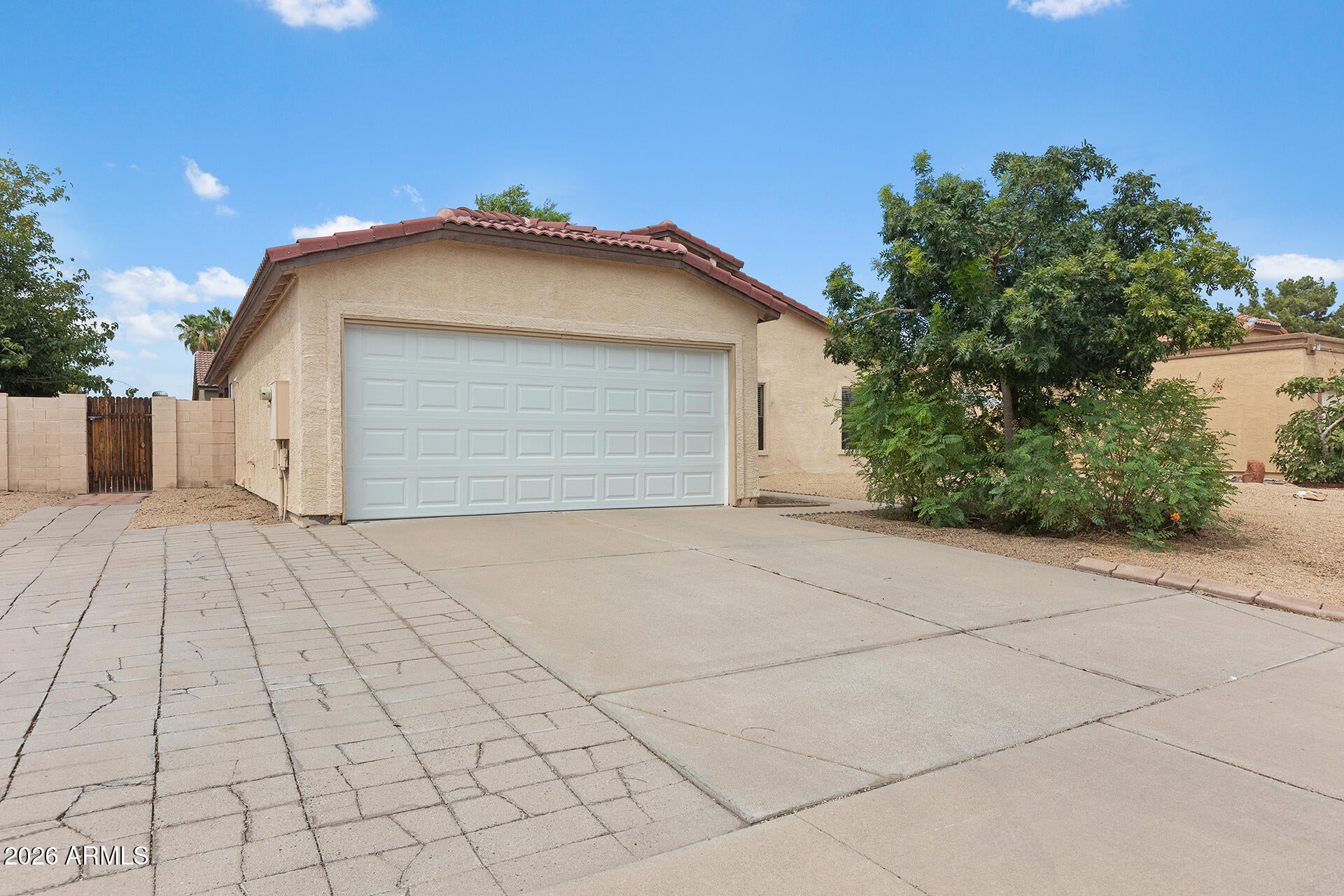 6328 W IRONWOOD Drive