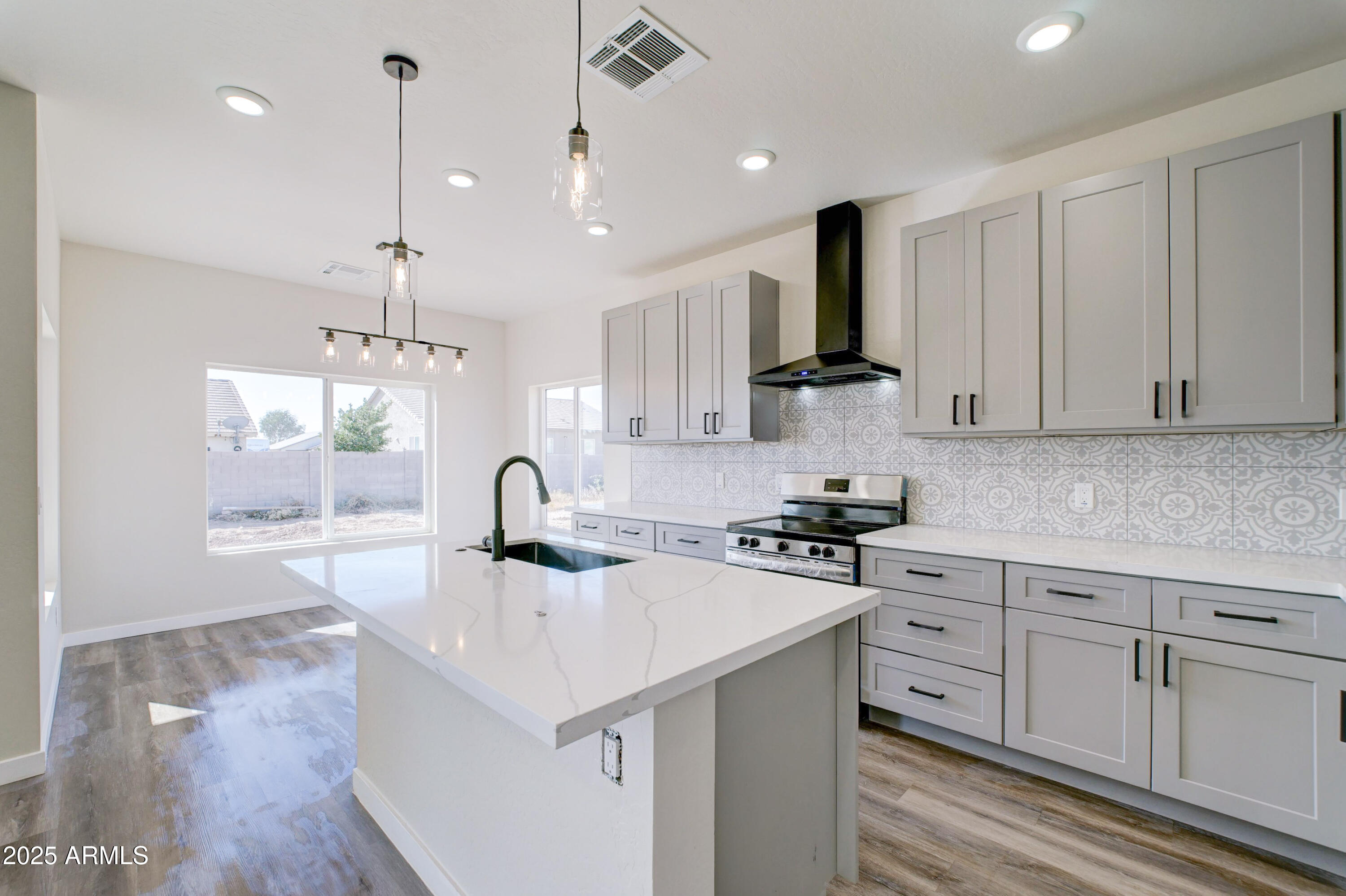 12503 W CABRILLO Drive