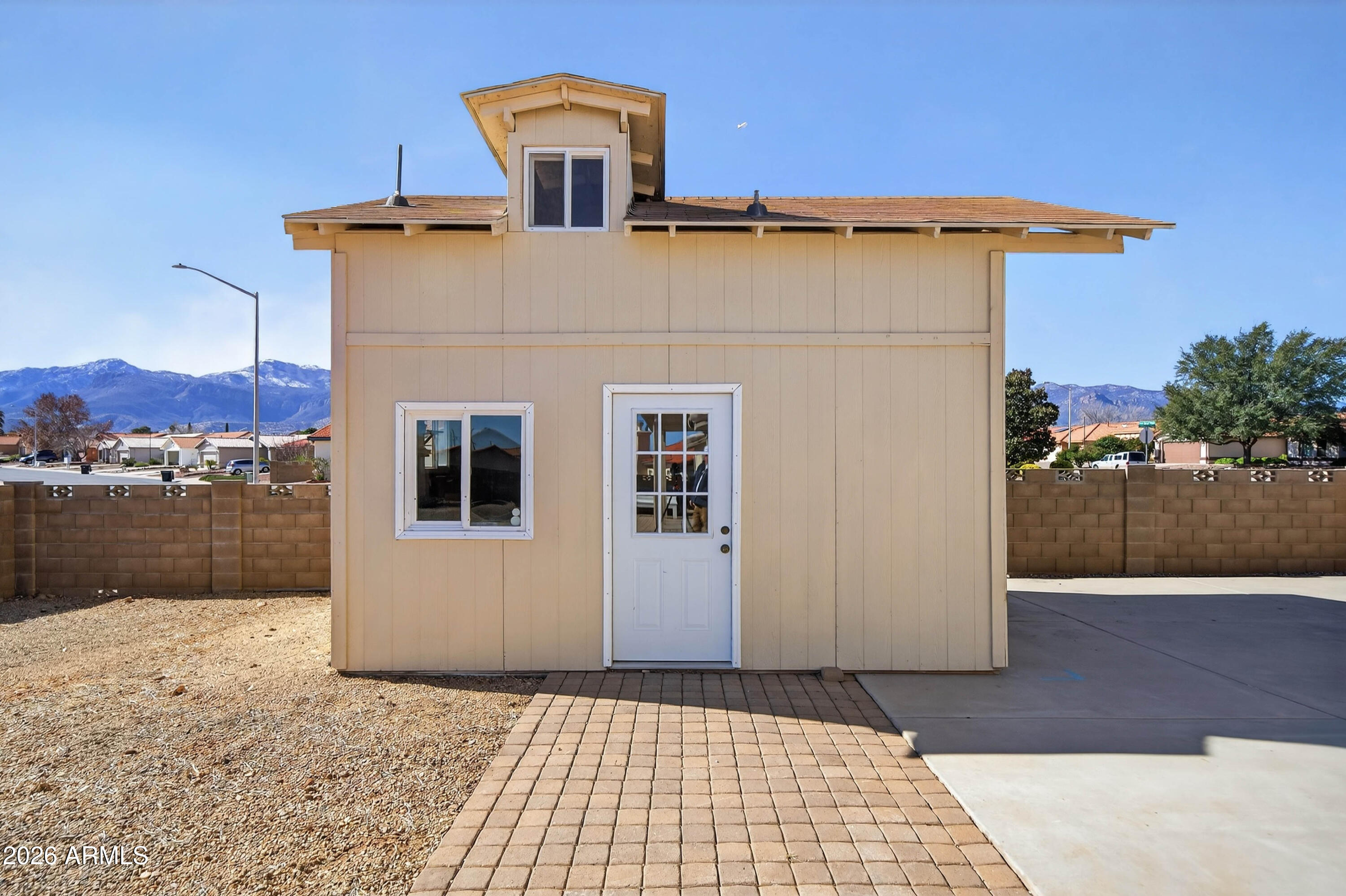 CANYON DE FLORES PHASE 1A - Residential Lease