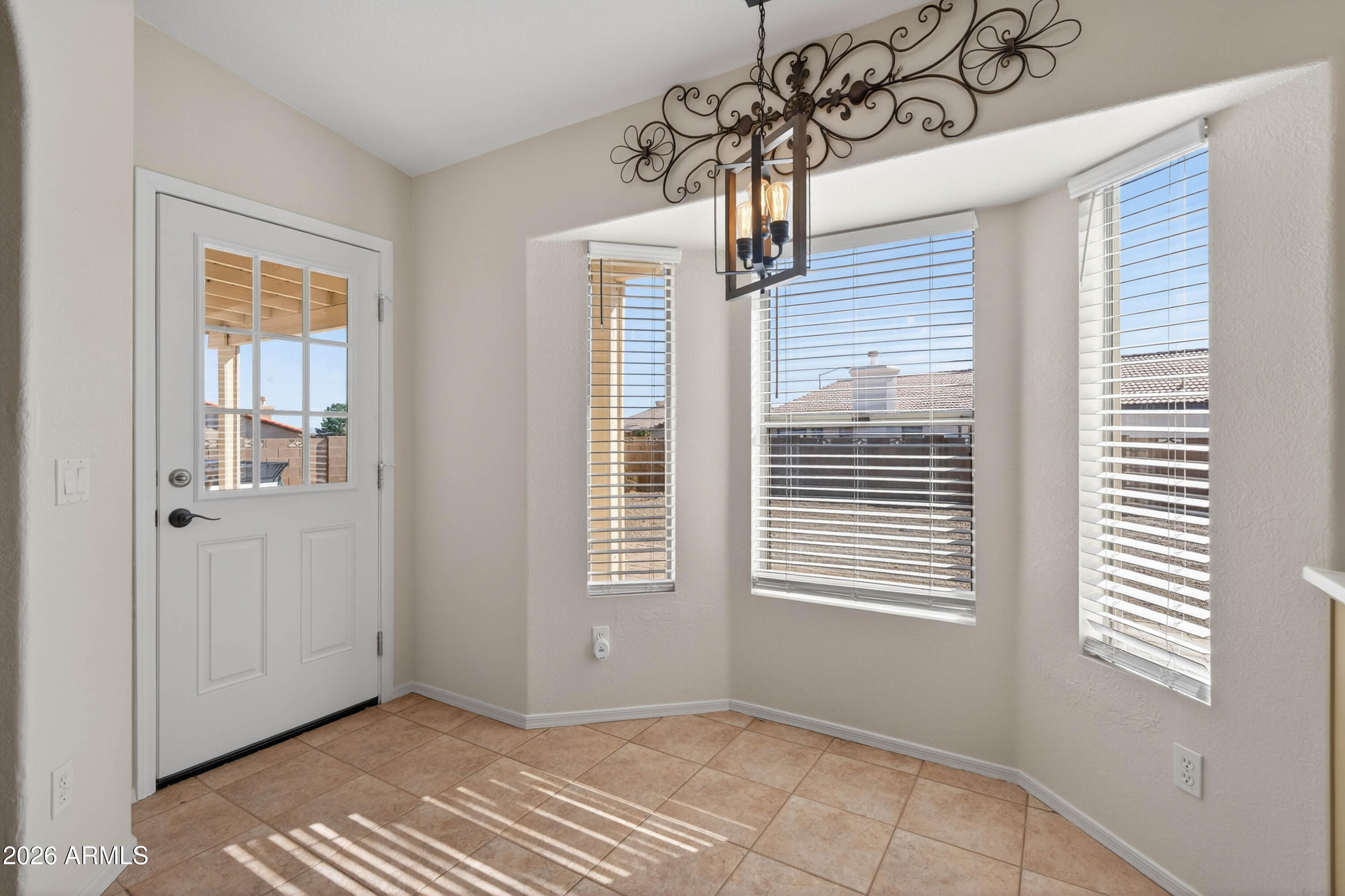 CANYON DE FLORES PHASE 1A - Residential Lease