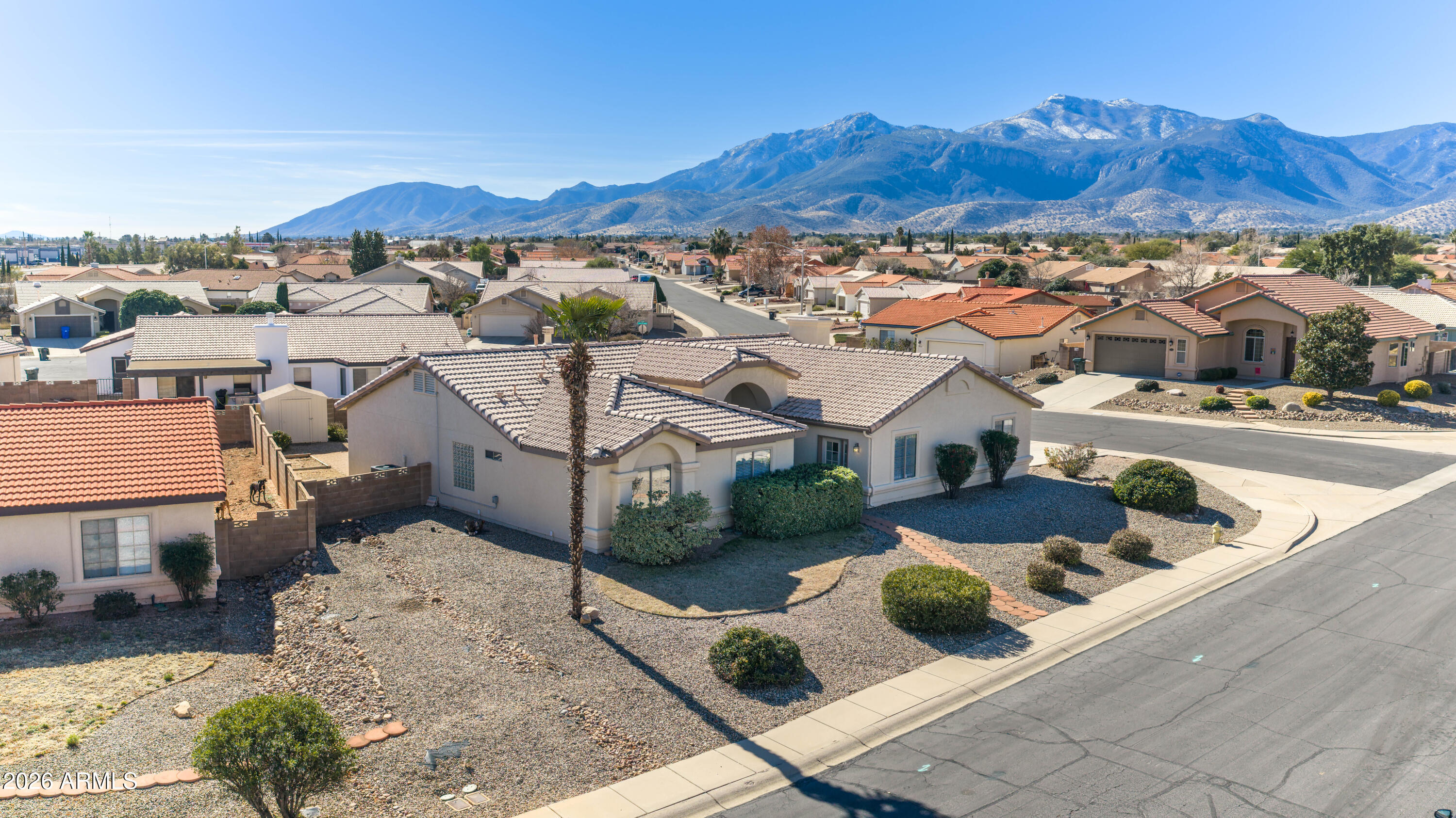 CANYON DE FLORES PHASE 1A - Residential Lease