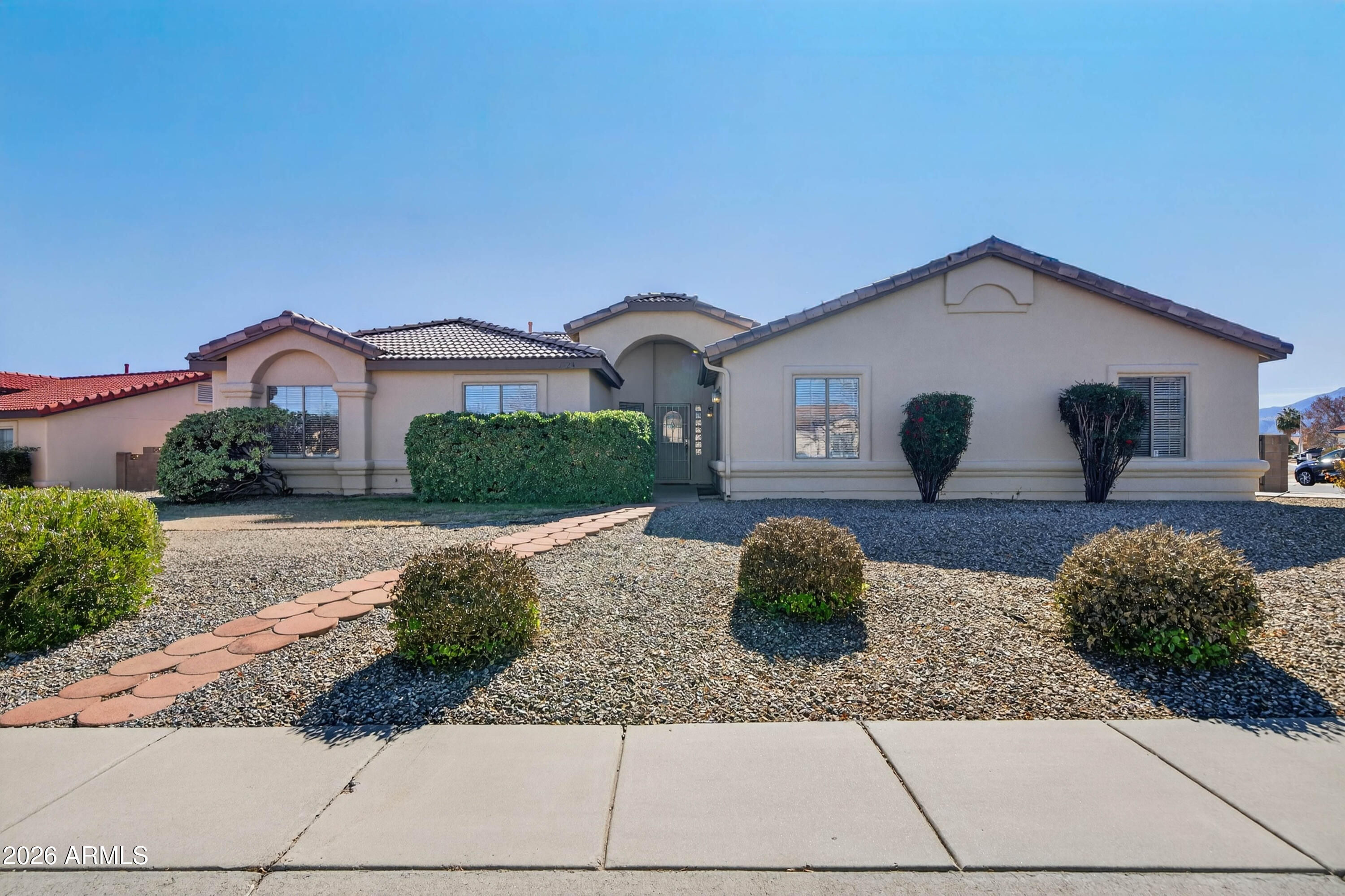 CANYON DE FLORES PHASE 1A - Residential Lease