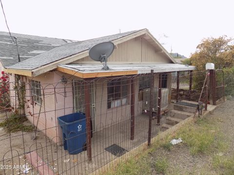 571 W PORPHYRY Street Superior AZ 85173