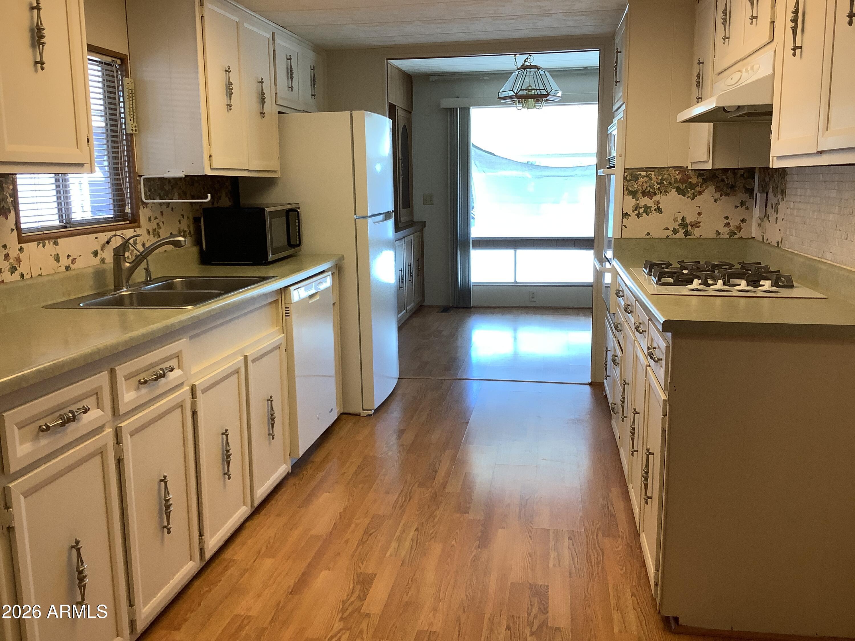 5620 E PLAYER Place