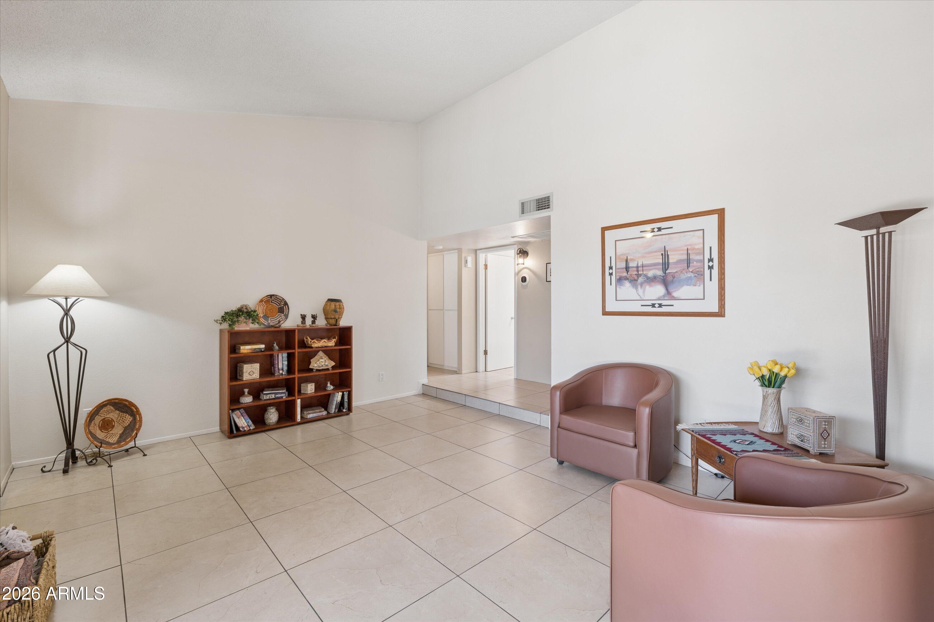 Properties 4 905 S Hacienda Drive