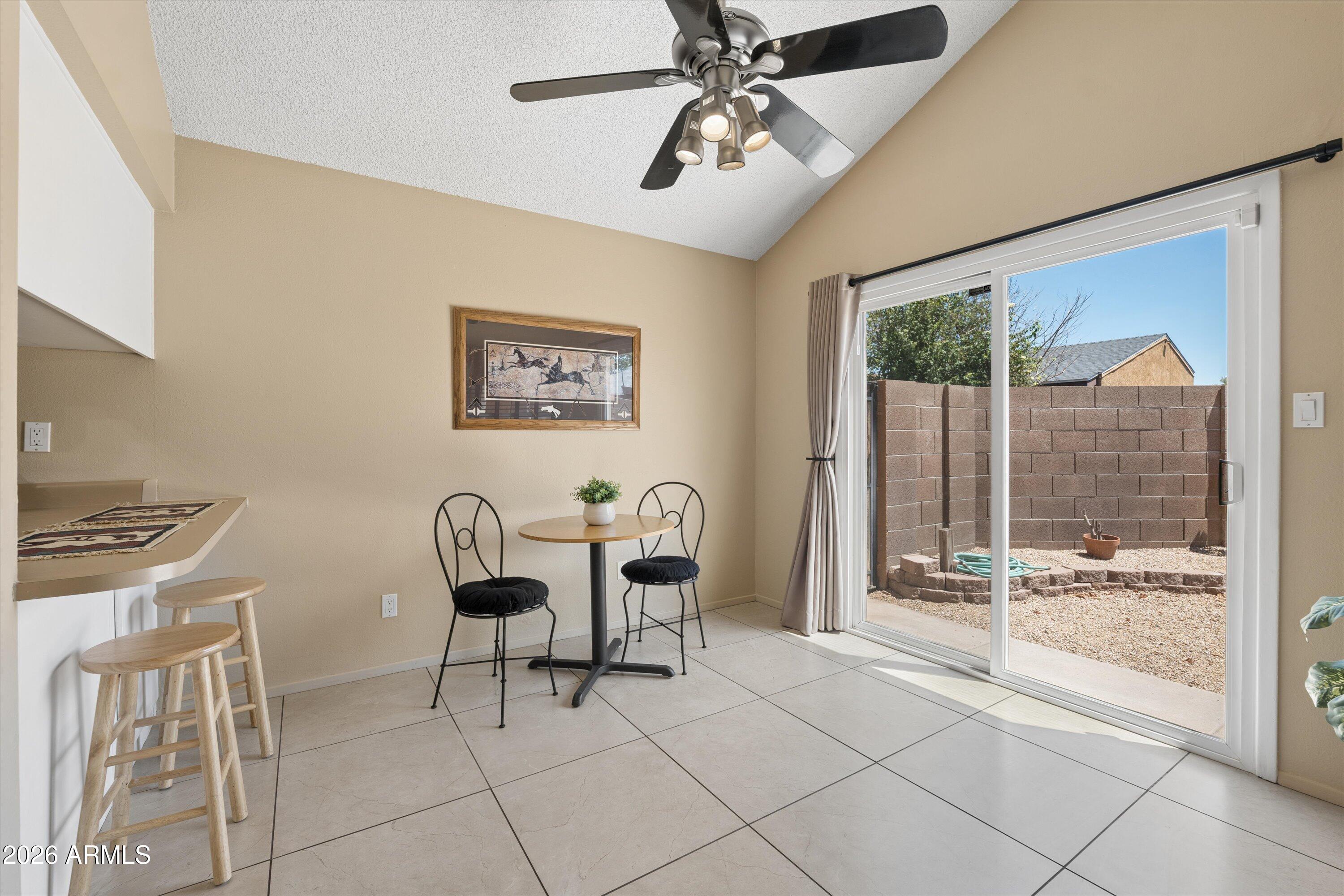 Properties 2 905 S Hacienda Drive