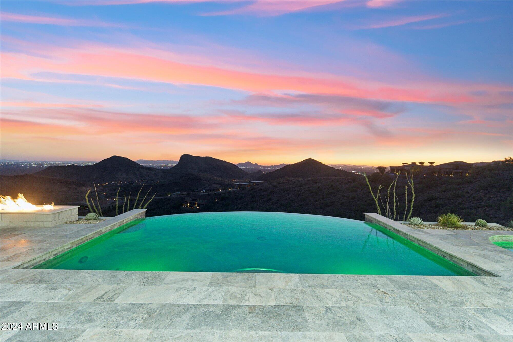 CRESTVIEW AT FOUNTAIN HILLS - Residential