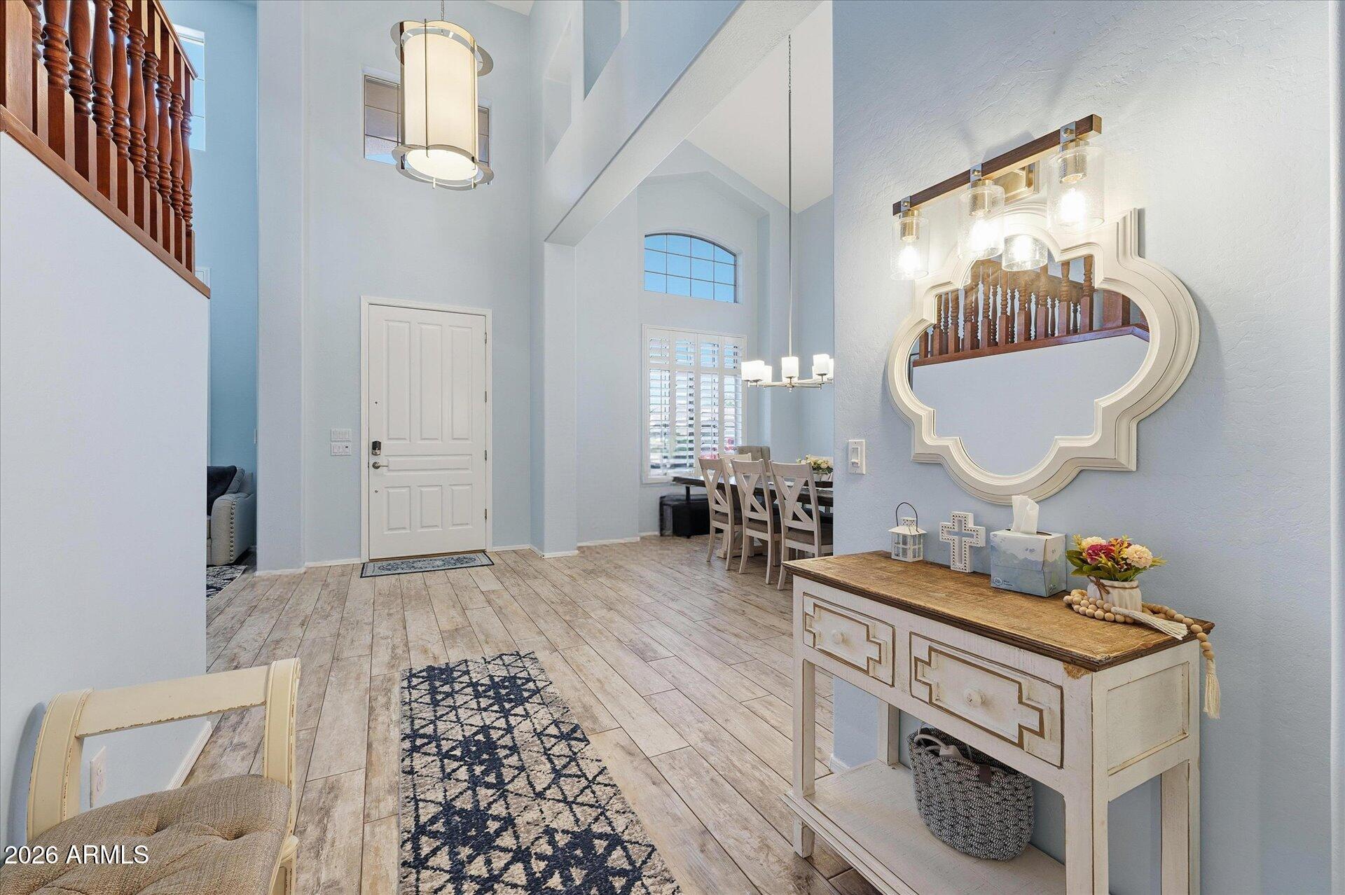 2119 N BRIDLEWOOD --