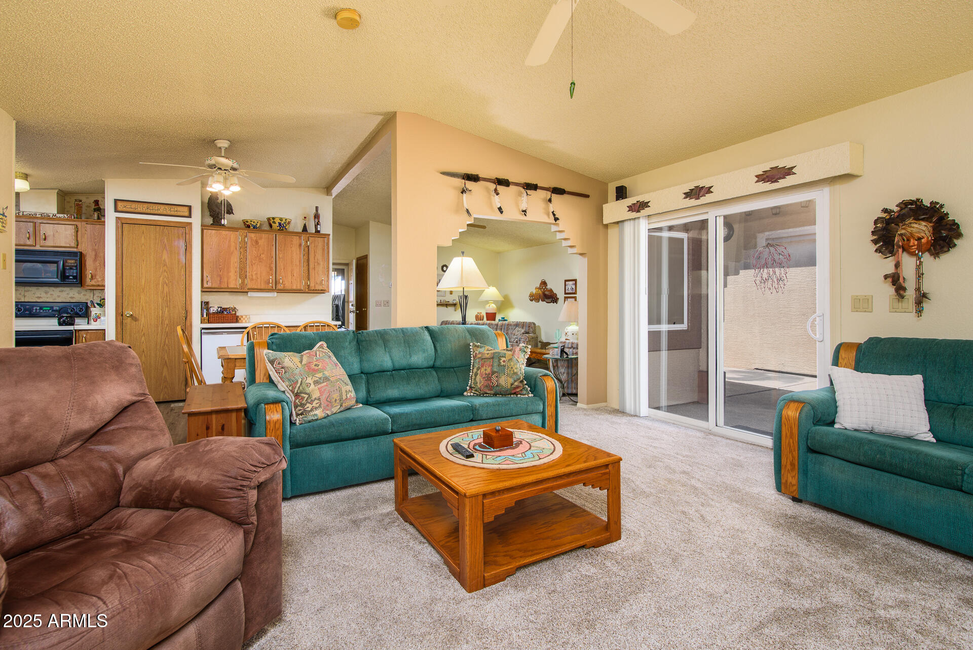 1640 E AUGUSTA Avenue