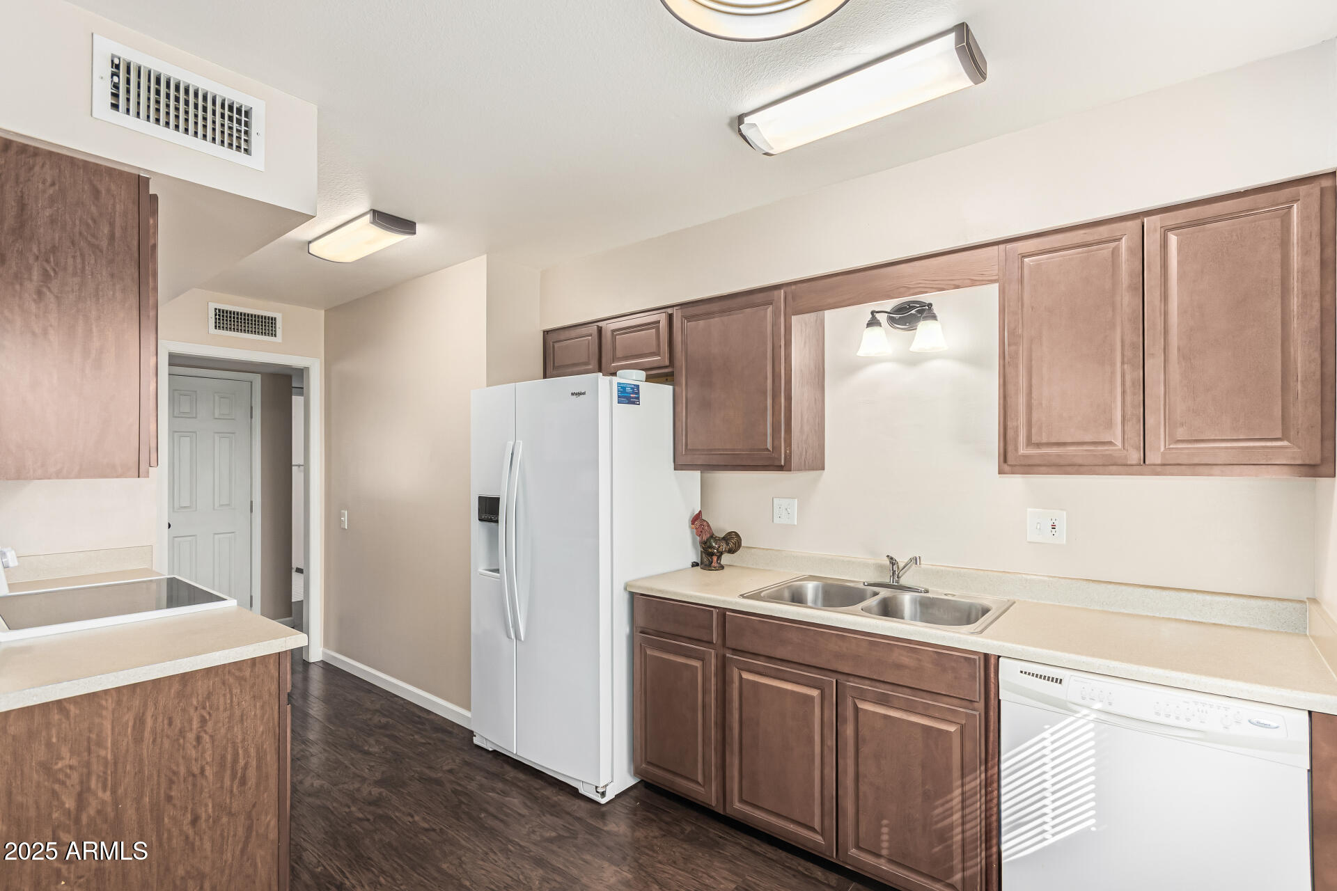 10129 W PINE SPRINGS Drive