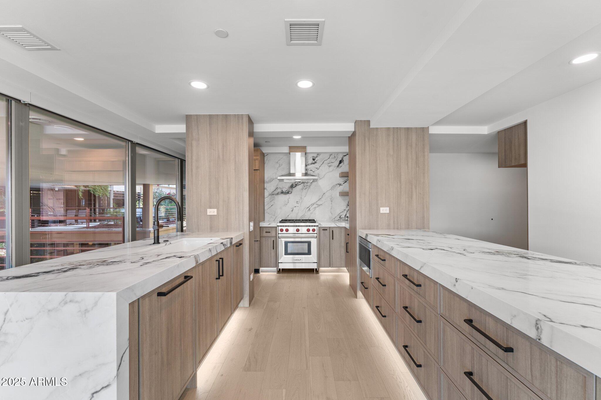 7157 E RANCHO VISTA Drive 3001