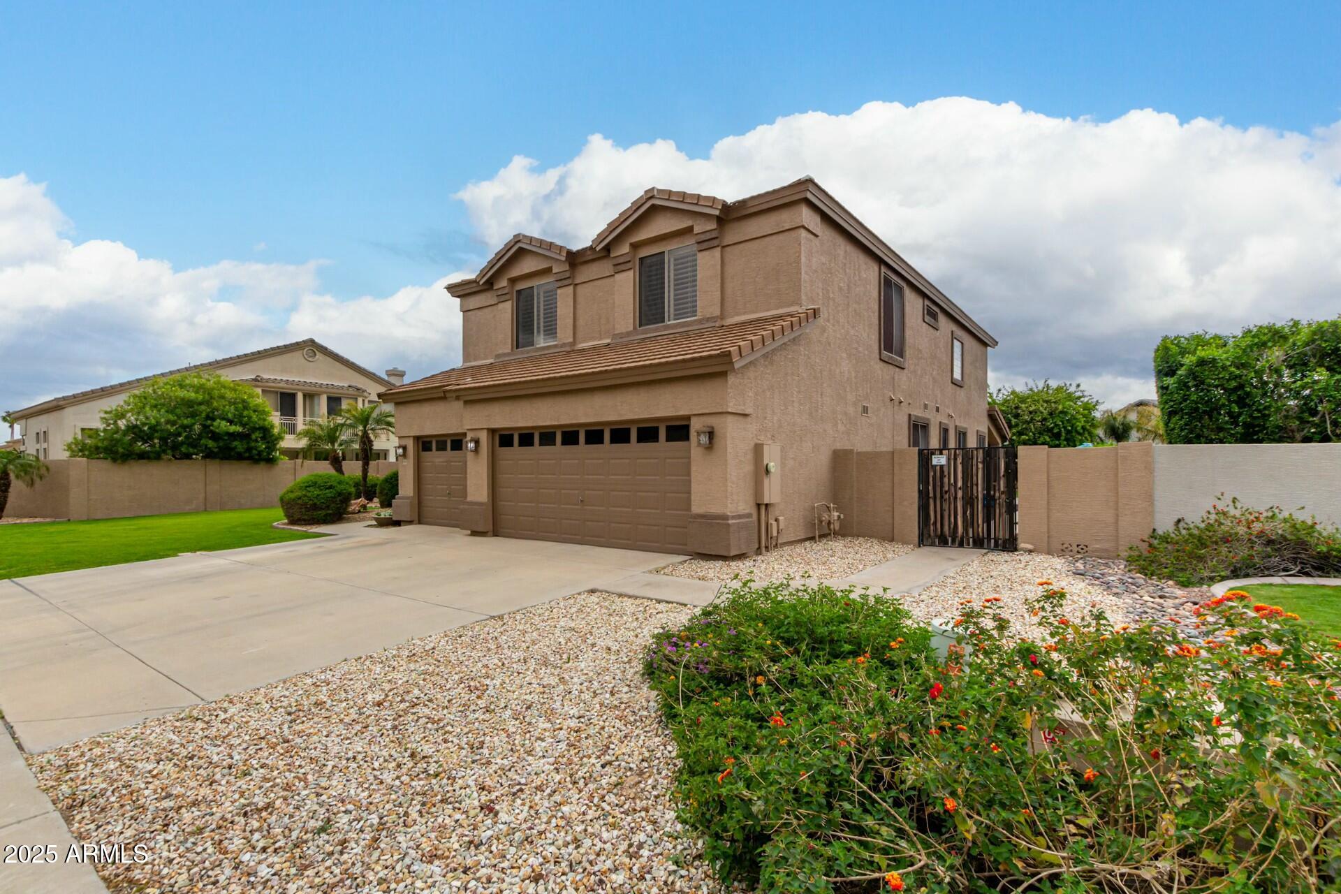 6963 W AURORA Drive