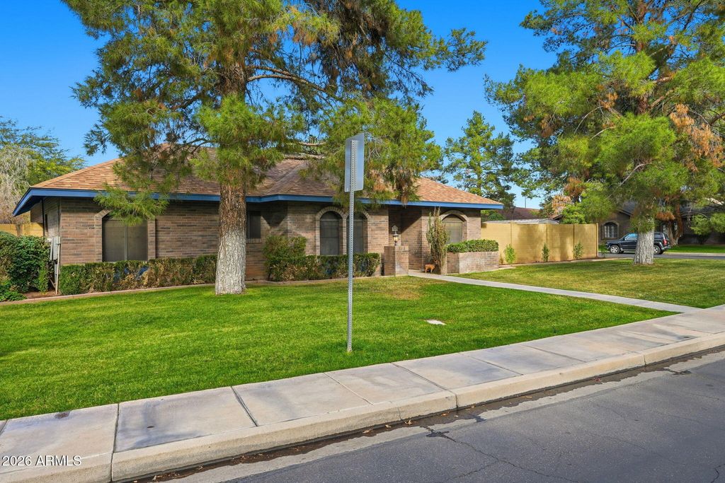 Photo of 962 E Cullumber Street, Gilbert, AZ 85234 (MLS # 6973163)