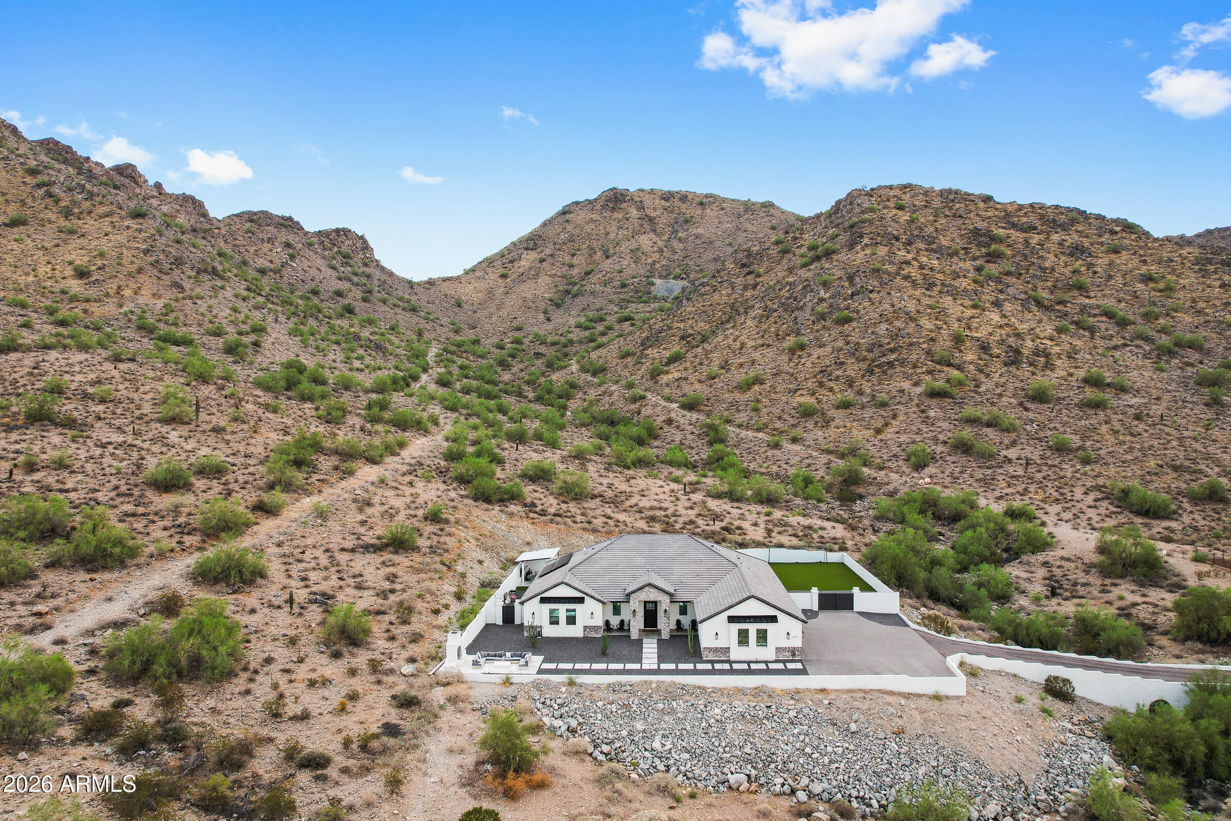 33911 N MIRAGE Court