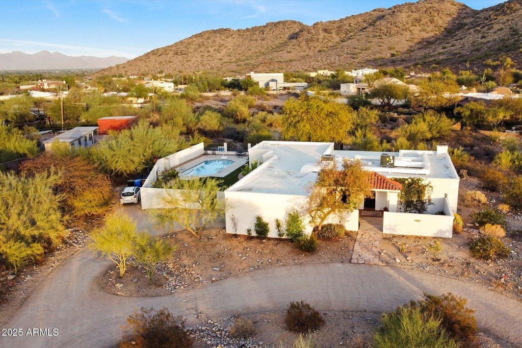 Photo of 9249 N 40th Street, Phoenix, AZ 85028 (MLS # 6999830)