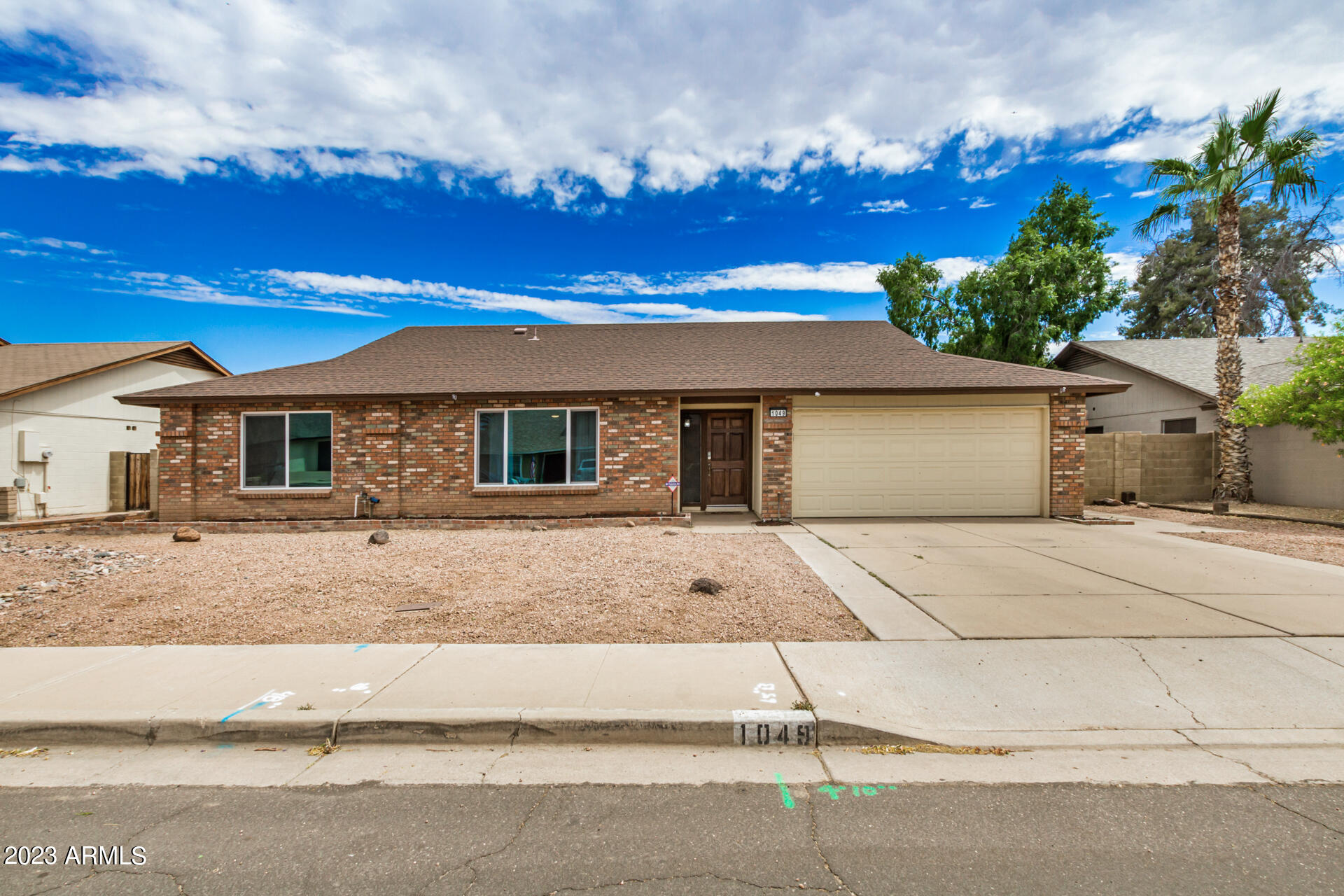 Photo 2 of 29 of 1049 W MENDOZA Avenue house